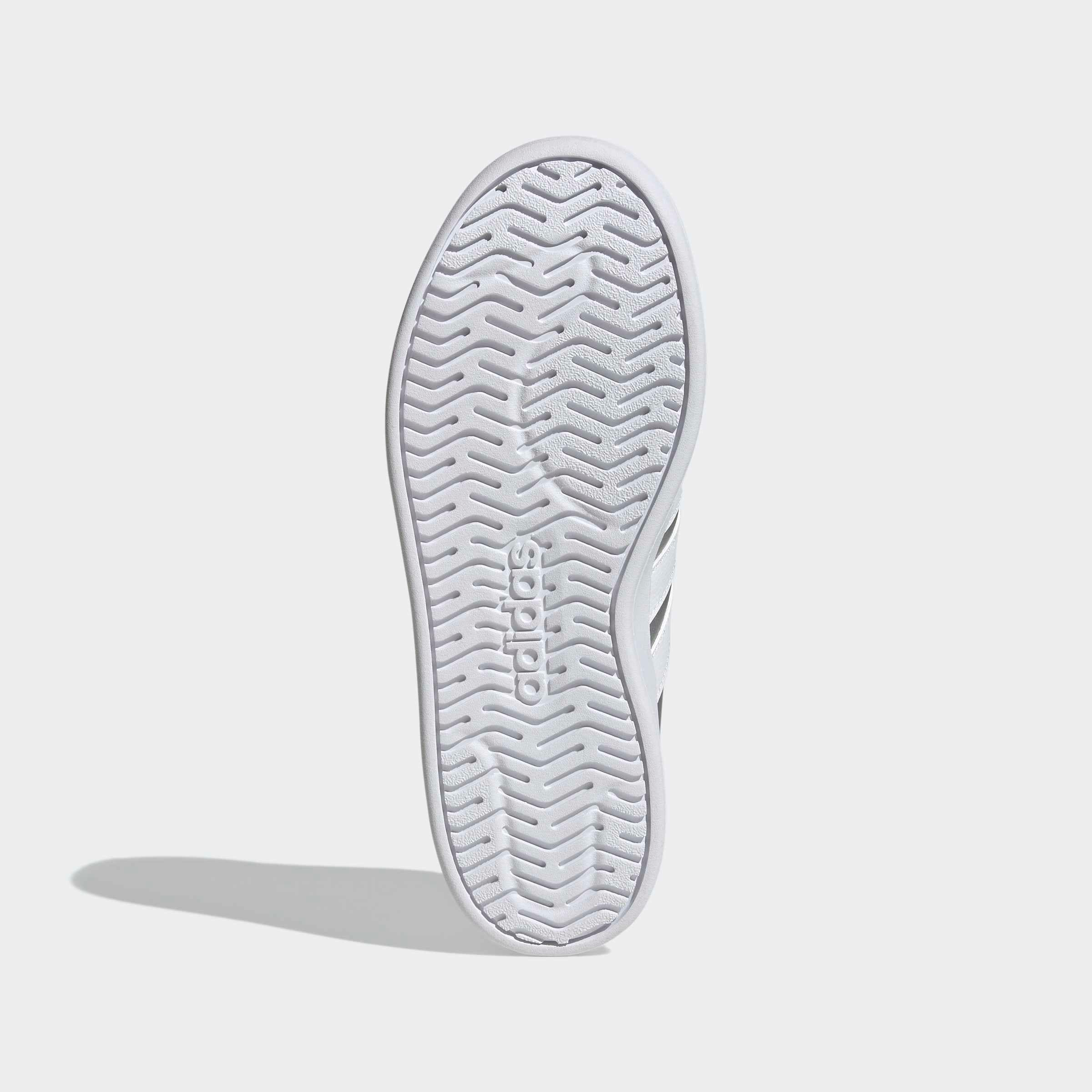 adidas Sportswear Plateausneaker »STREETTALK BOLD«  inspiriert vom Design des adidas Superstar