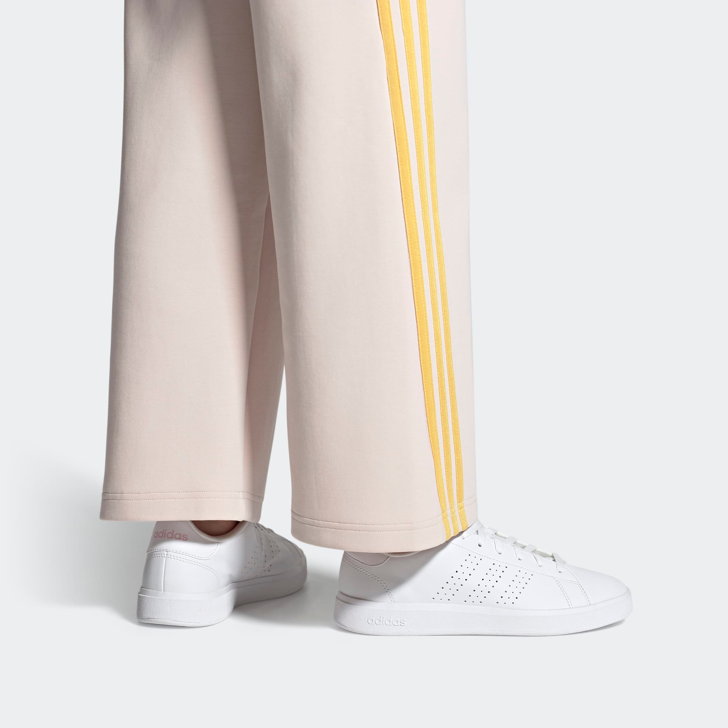 adidas Sportswear Sneaker »ADVANTAGE BASE 2.0«  inspiriert vom Design des adidas stan smith