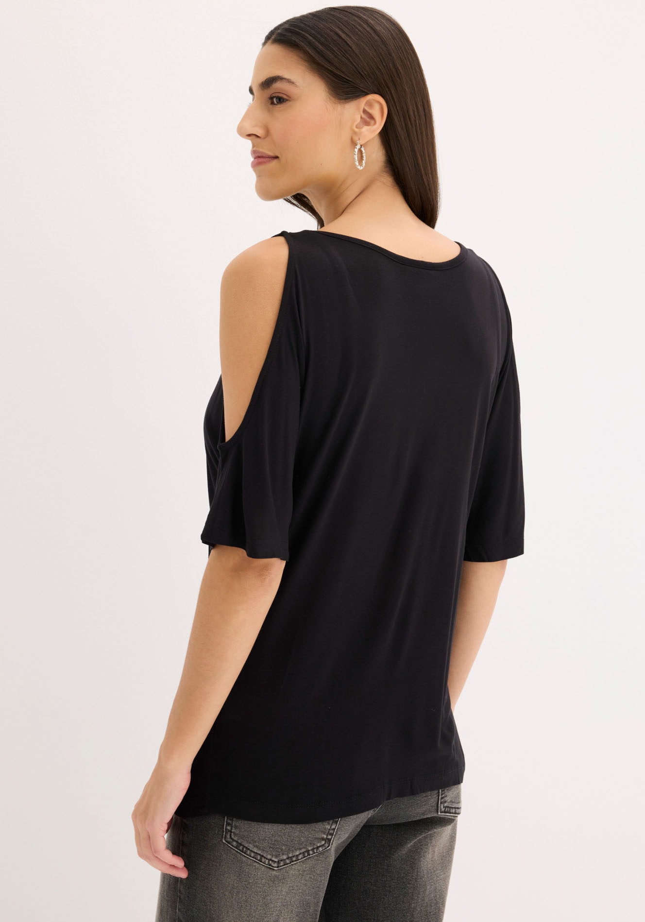 bonprix T-Shirt »Cold-Shoulder-Shirt aus Viskose« Cold-Shoulder-Design, Halbarm, lässige Passform, mit Blumen-Print