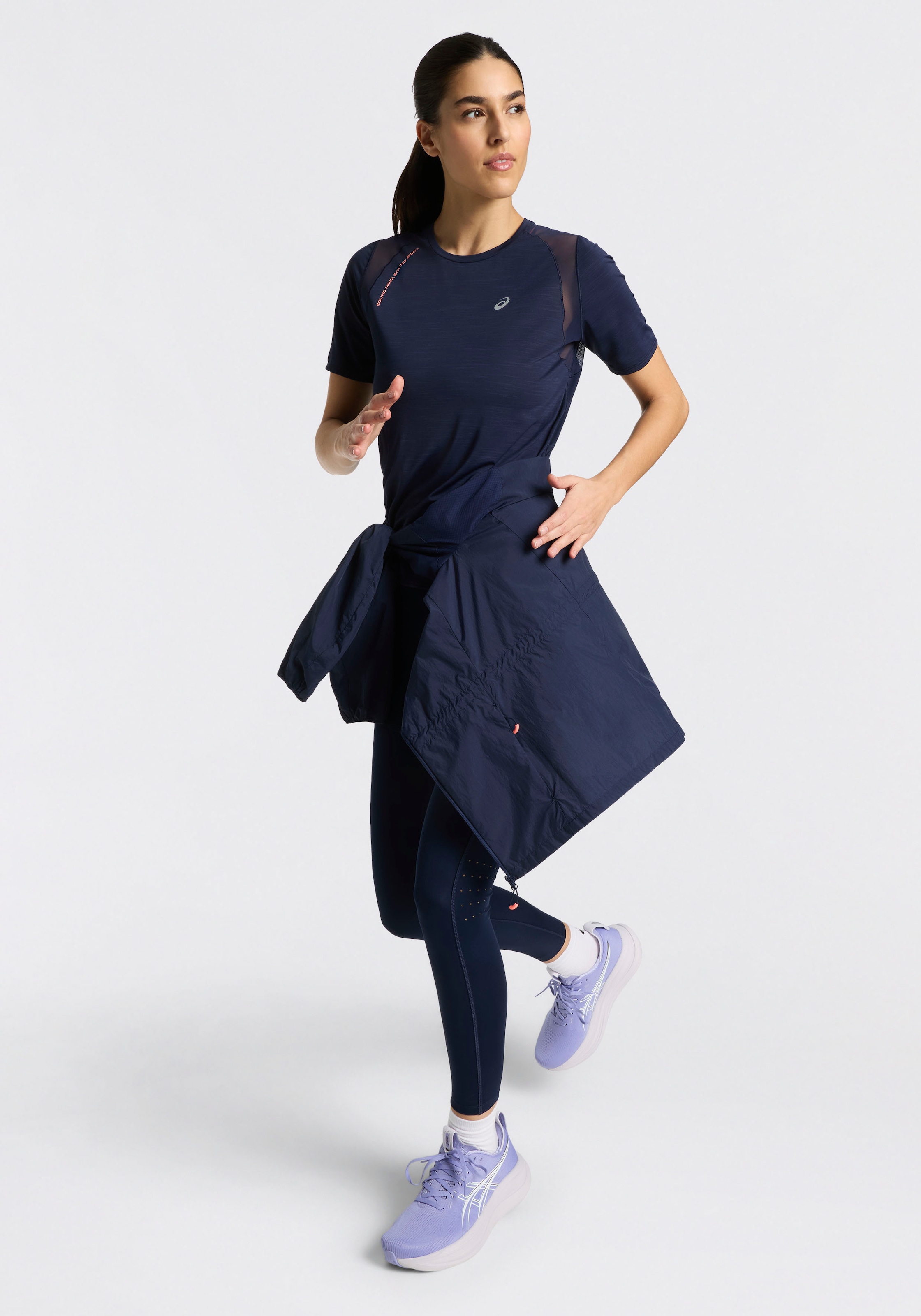 Asics Laufjacke »ROAD PACKABLE JACKET« mit Kapuze Übergangsjacke