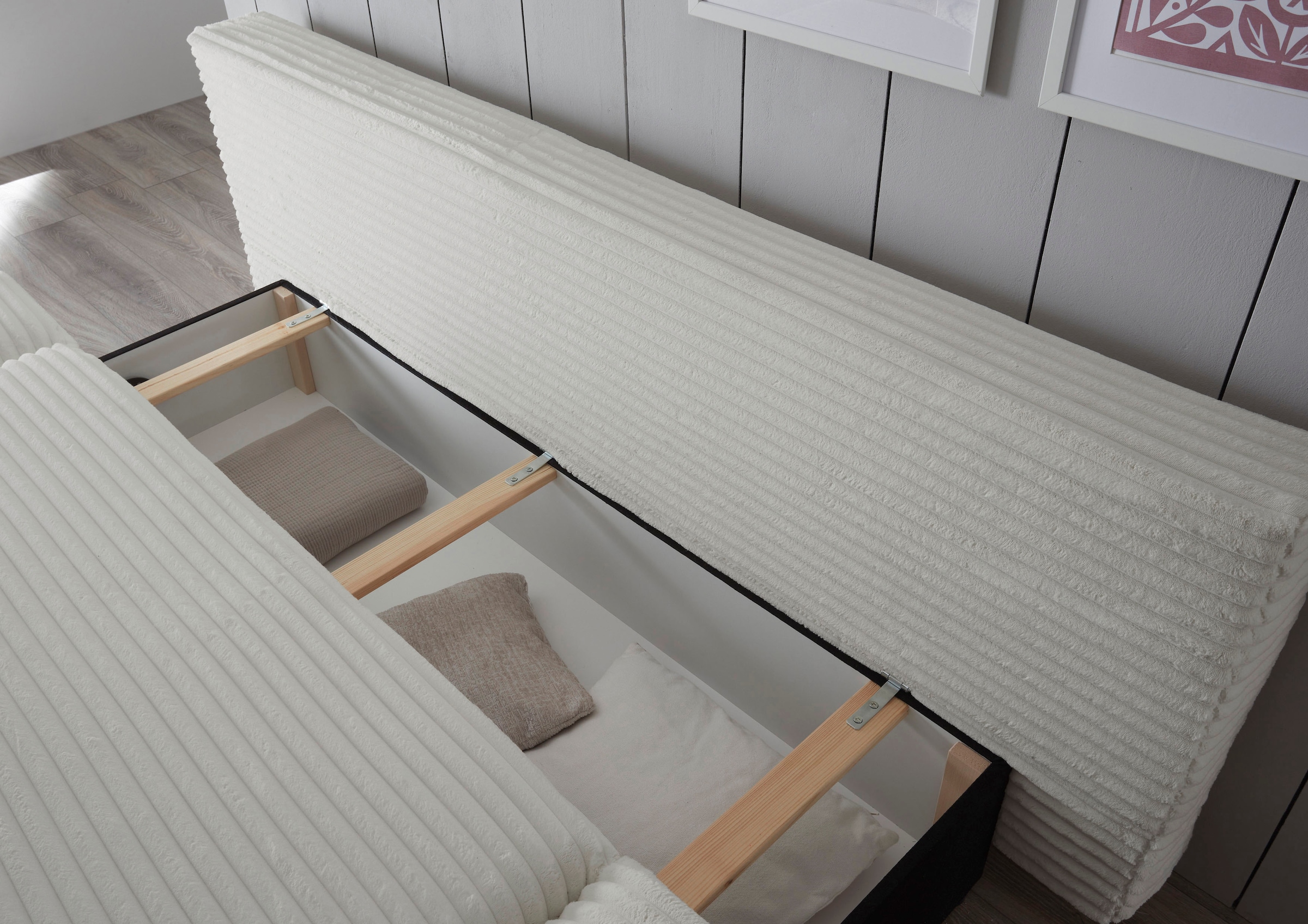 ED EXCITING DESIGN Schlafsofa »Sunny«, frei im Raum stellbar, mit Bettkasten, Schlaffunktion & 2 Rückenkissen