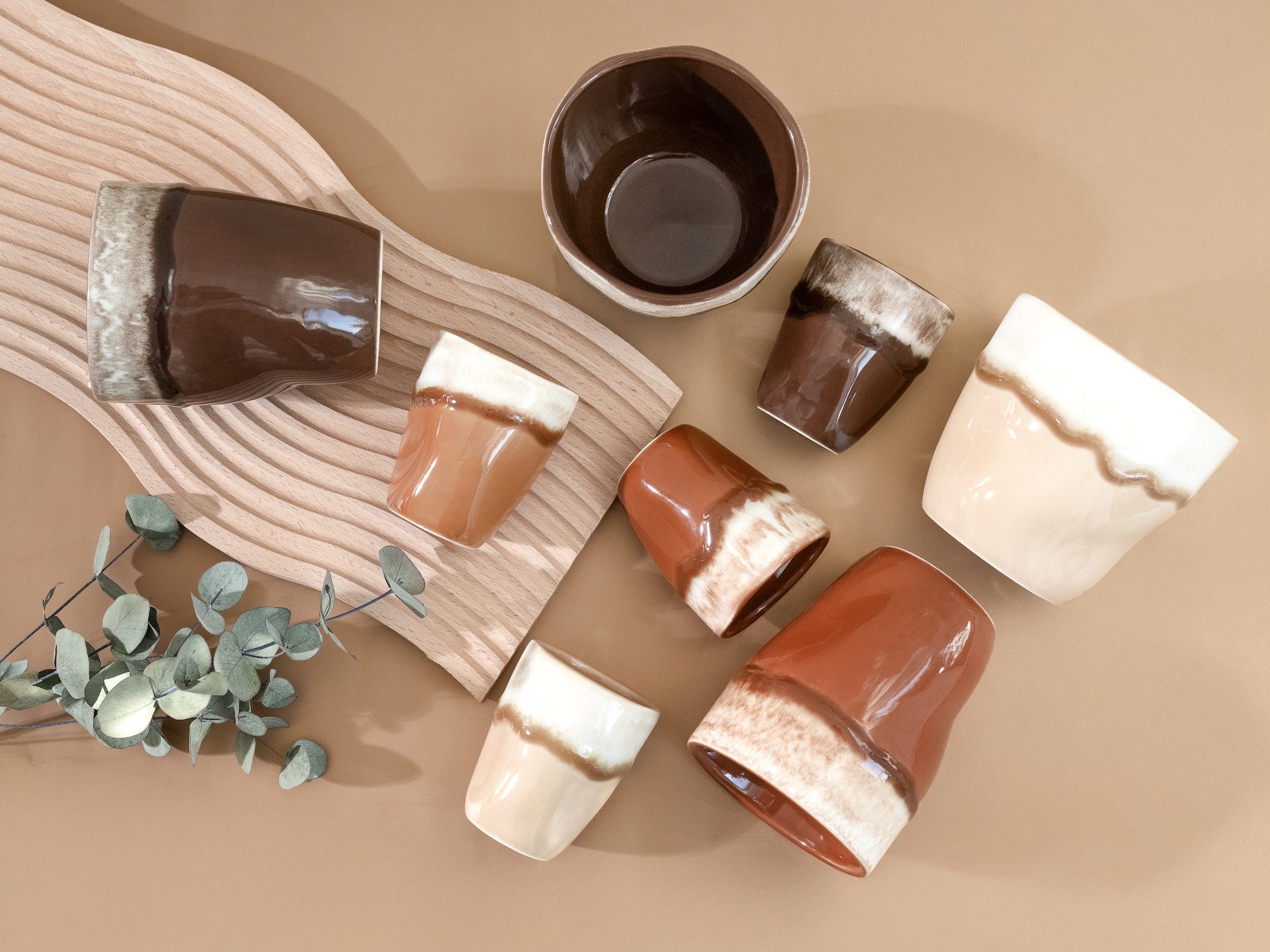 CreaTable Becher »Squeezy Mocha Mousse, Kaffeebecher 4-tlg« Einzigartige Optik, Reaktivglasur