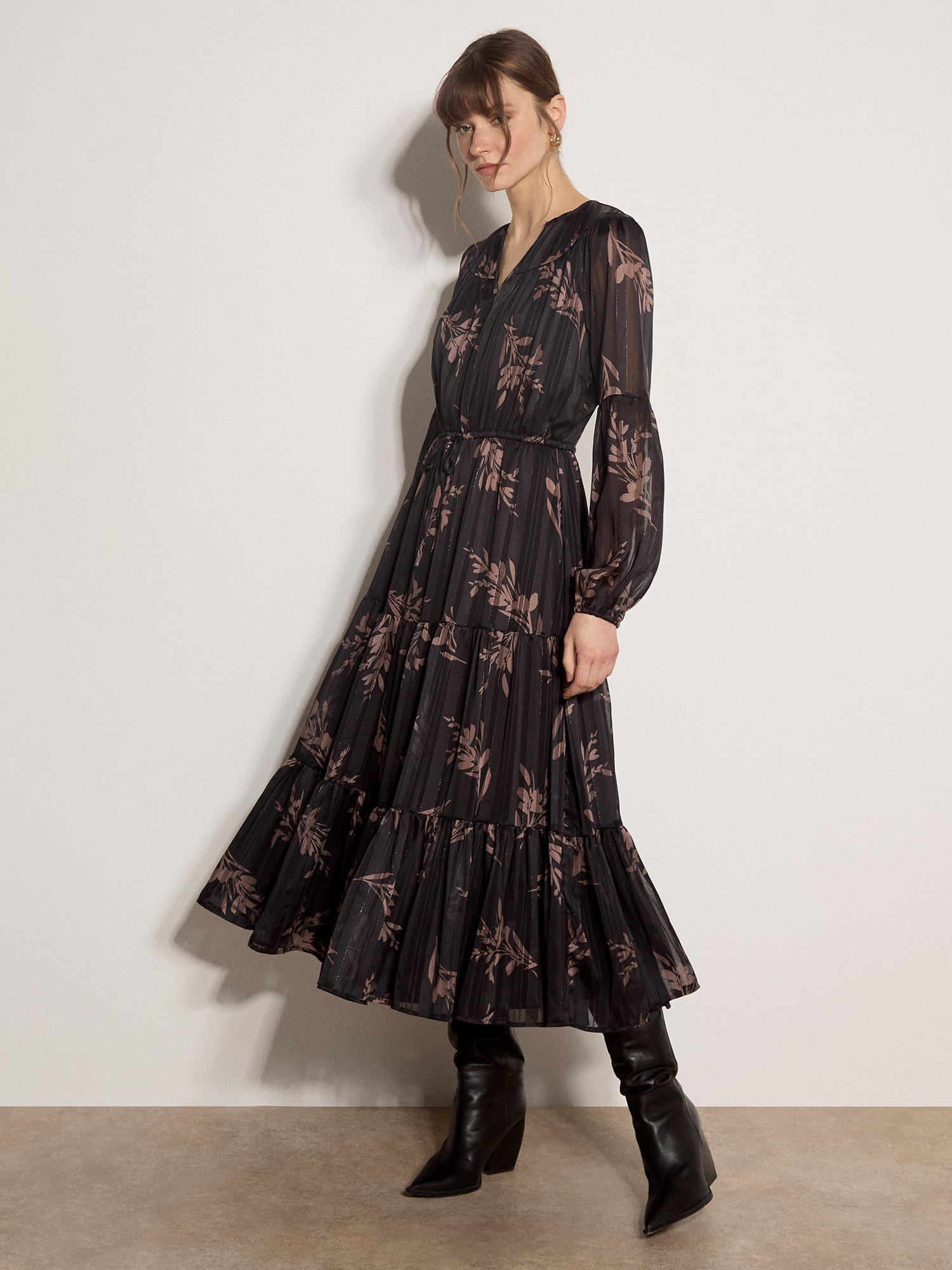 Apricot Partykleid »Paisleykleid aus Satin« mit metallischem Schimmer