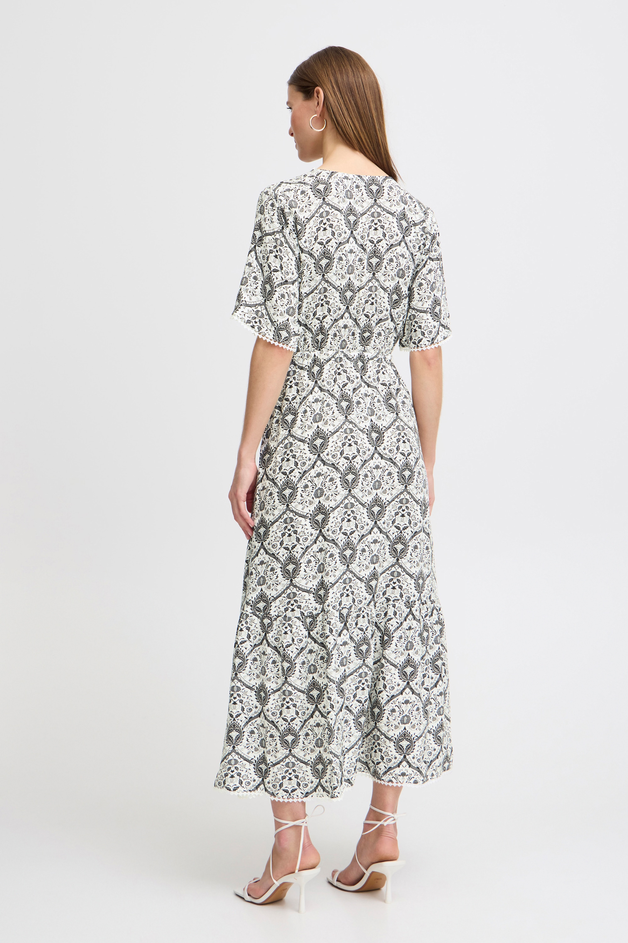 b.young Midikleid »Kleid BYHALBA«