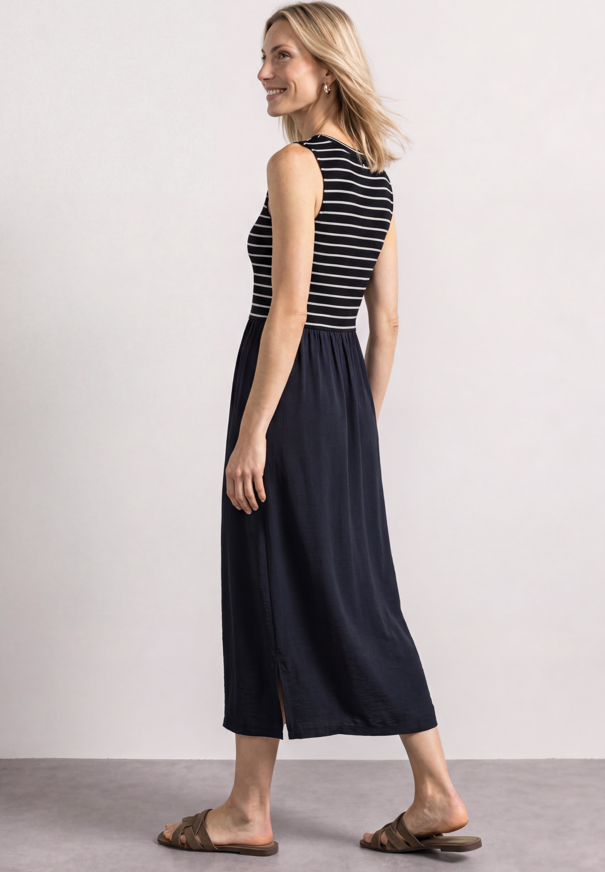 STREET ONE Midikleid Ohne Taschen ommerkleid mit Streifen und im Strukturmix und Knopfdetail