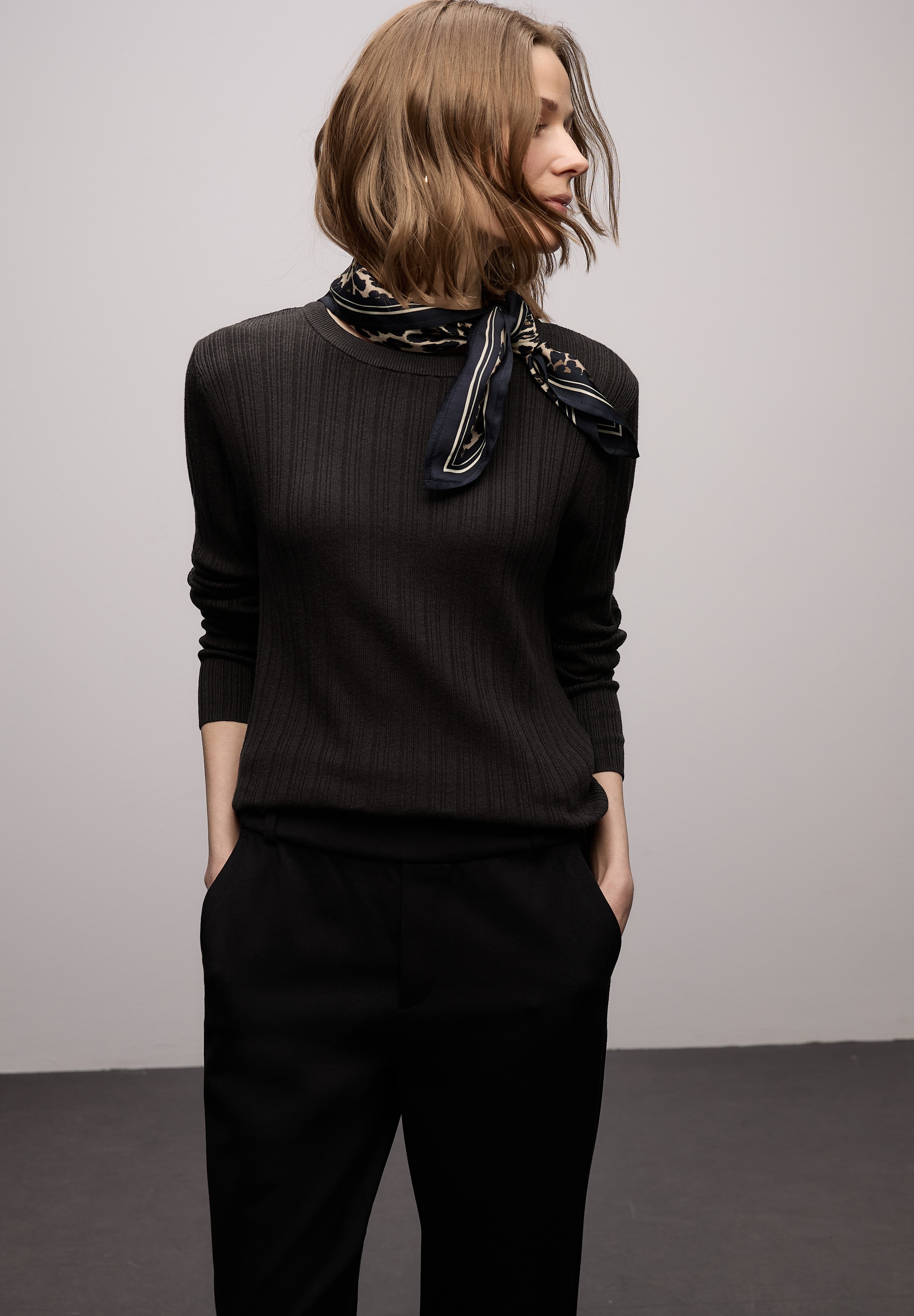 STREET ONE Strickpullover mit Rippstruktur und Viskose