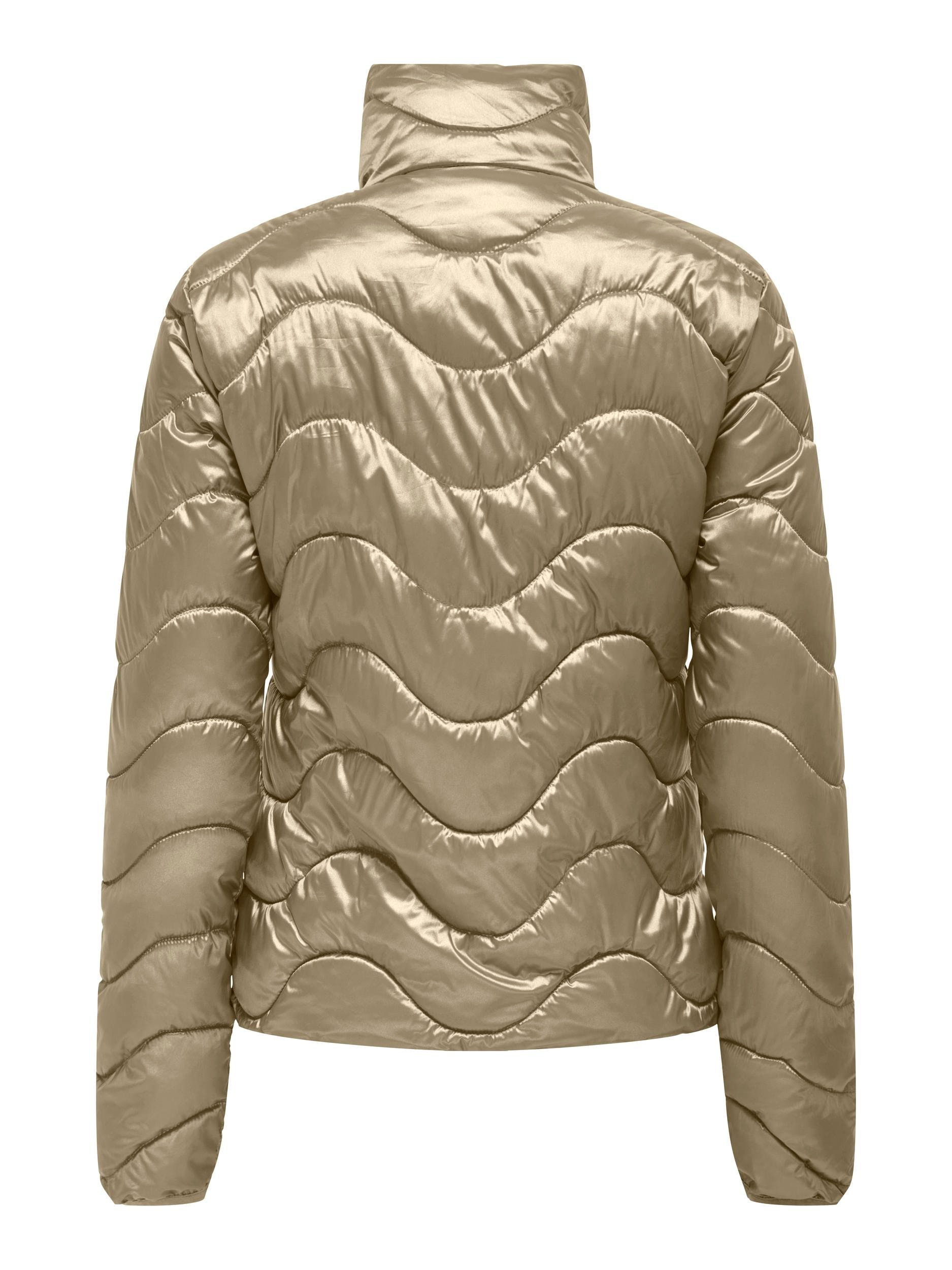 ONLY Steppjacke »ONLVEGA WAVE QUILTED JACKET CC OTW«