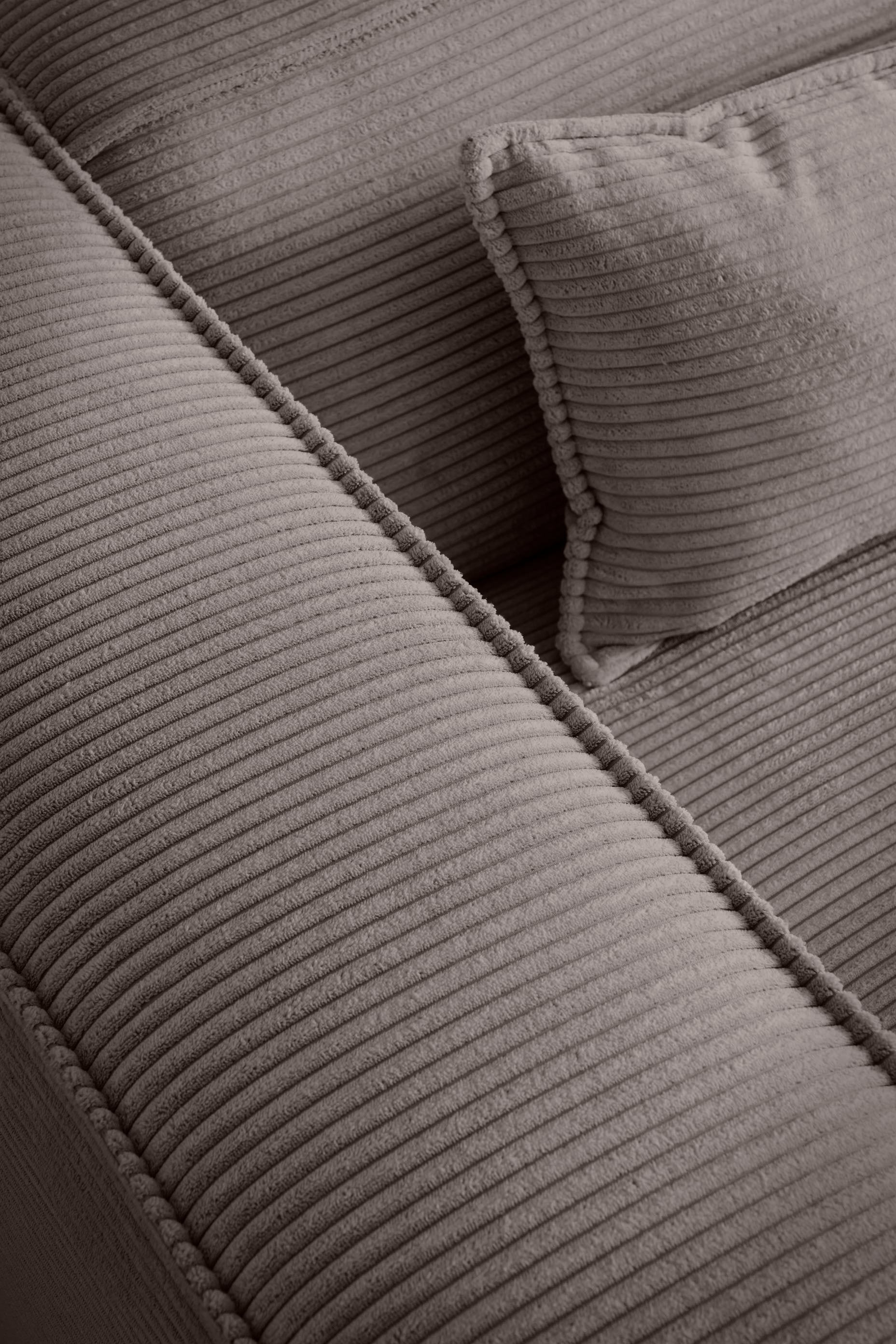 LeGer Home by Lena Gercke Ecksofa »PIARA XXL, Big-Sofa, Cord, Leinenoptik o. Strukturstoff, L-Form«, wahlweise Ottomane rechts/links, Kedernaht, extra tiefe Sitzfläche