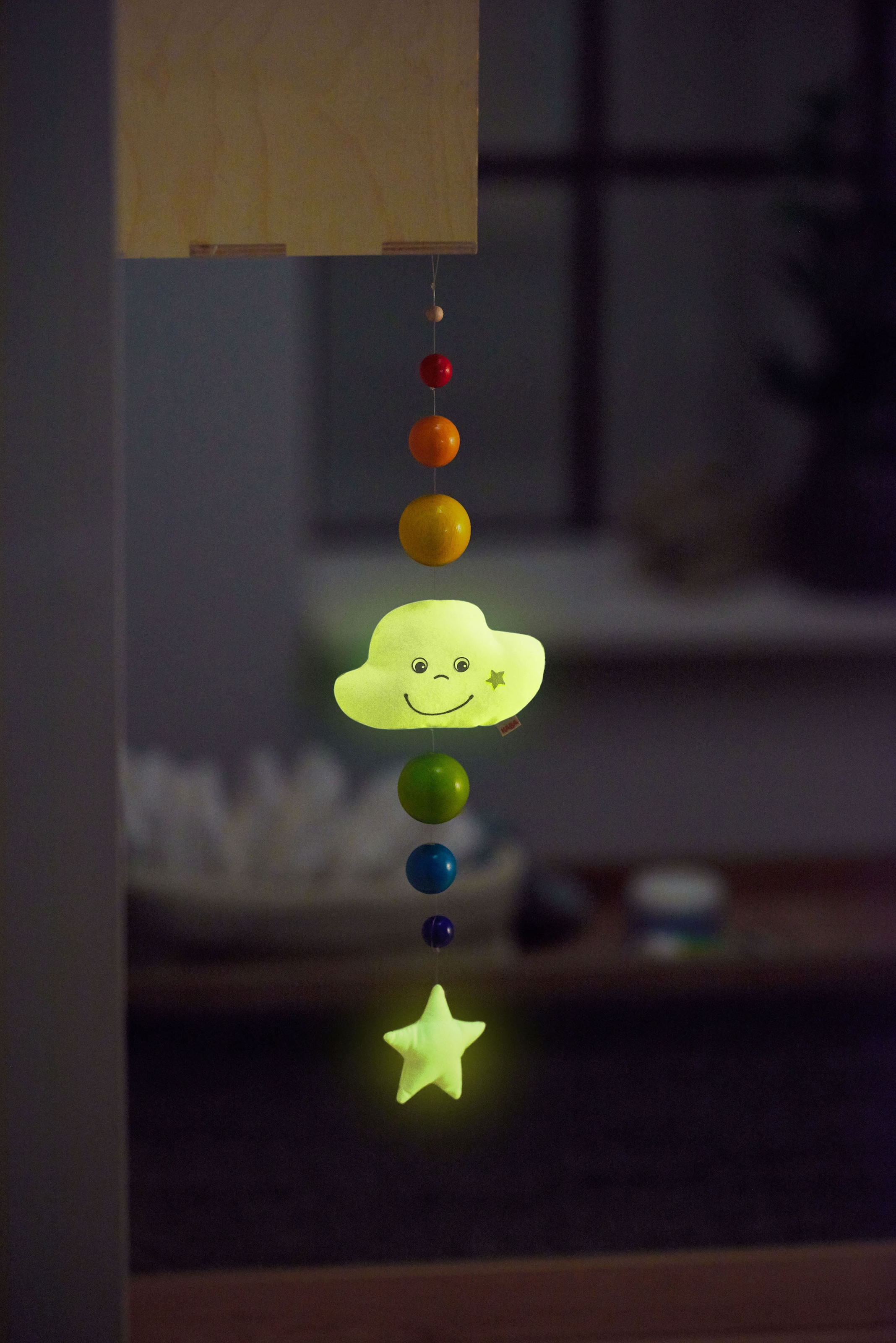 Haba Mobile »Regenbogenwelt«, leuchtet im Dunkeln