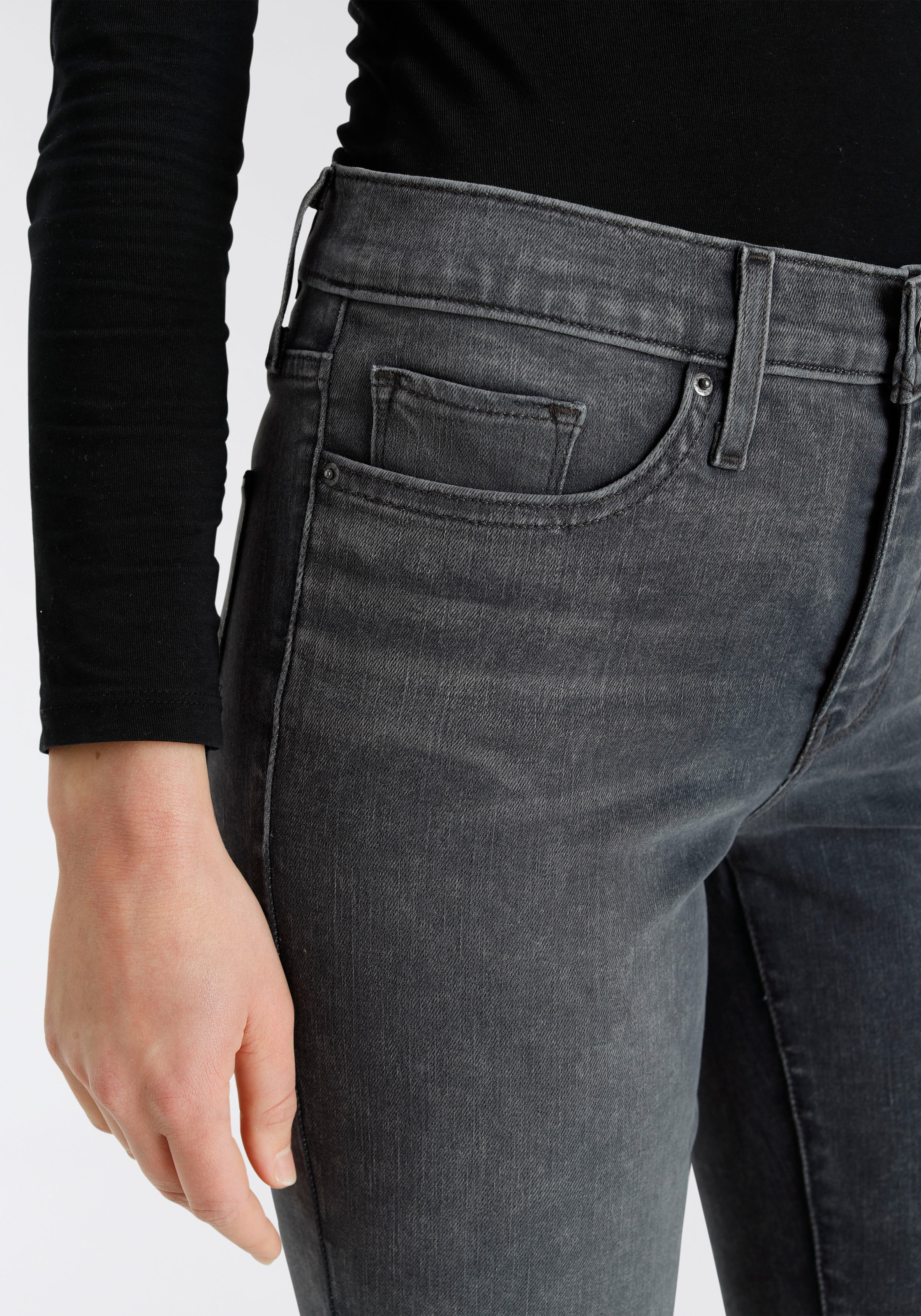Levi\'s® 5-Pocket-Stil Skinny«, bei ♕ Shaping Slim-fit-Jeans im »311