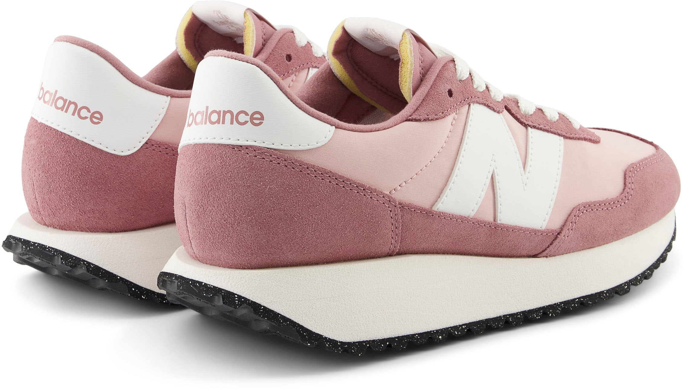 New Balance Sneaker »237«