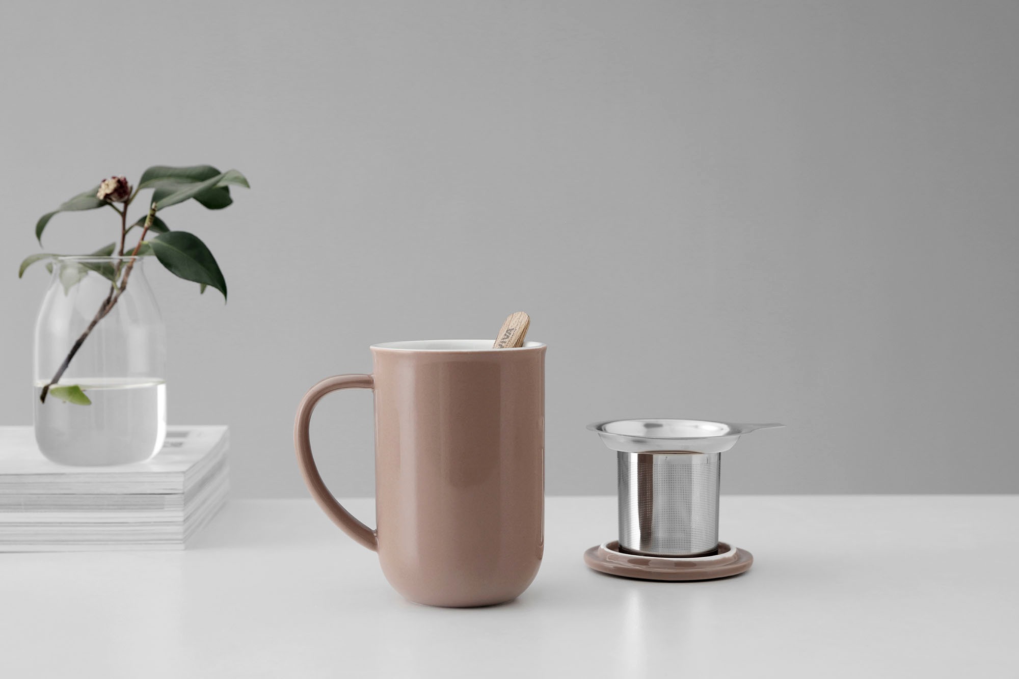 VIVA SCANDINAVIA Tasse »Balance«, Porzellan, mit Teesieb und Deckel, 500 ml