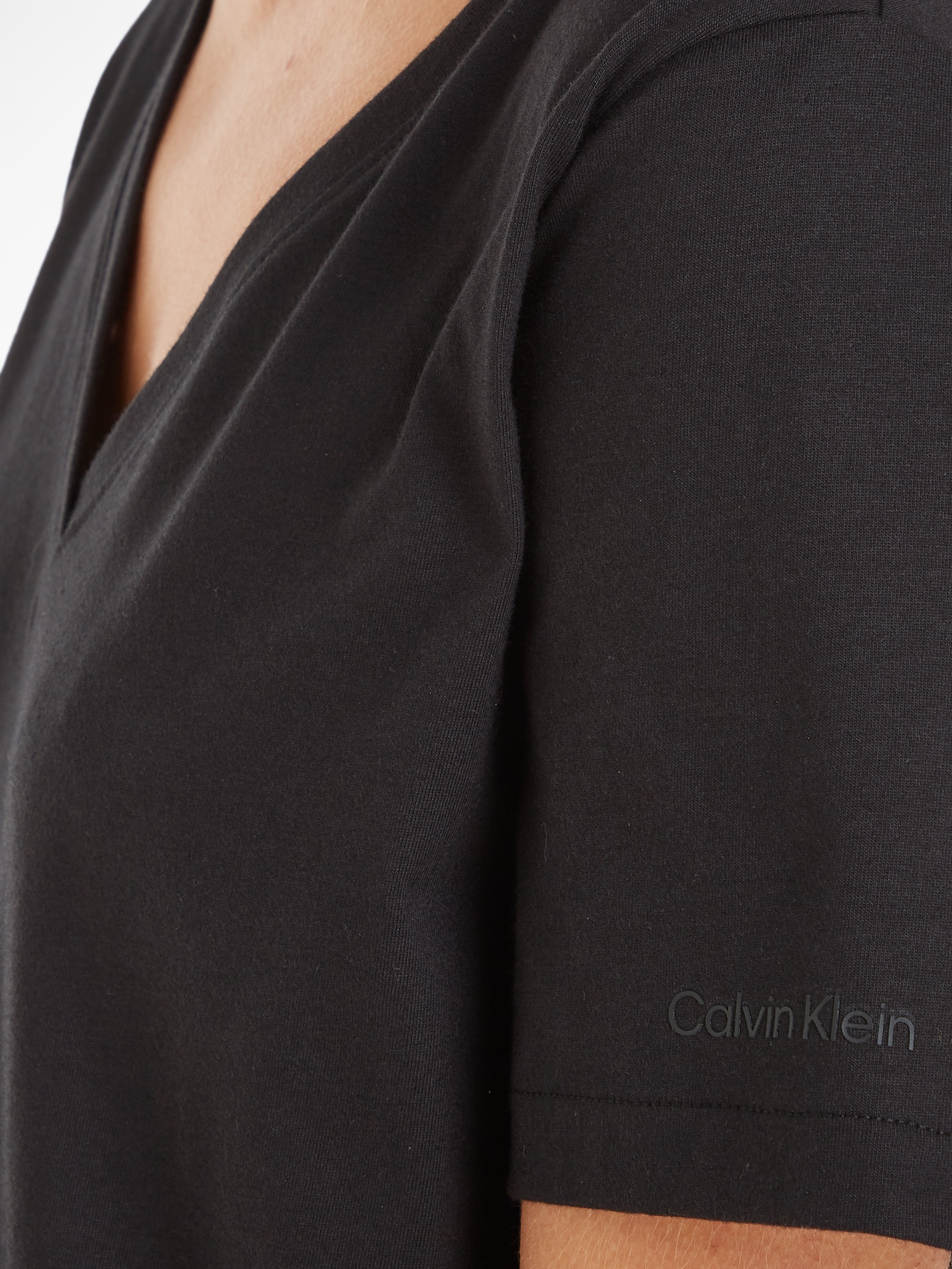 Calvin Klein T-Shirt, mit V-Ausschnitt