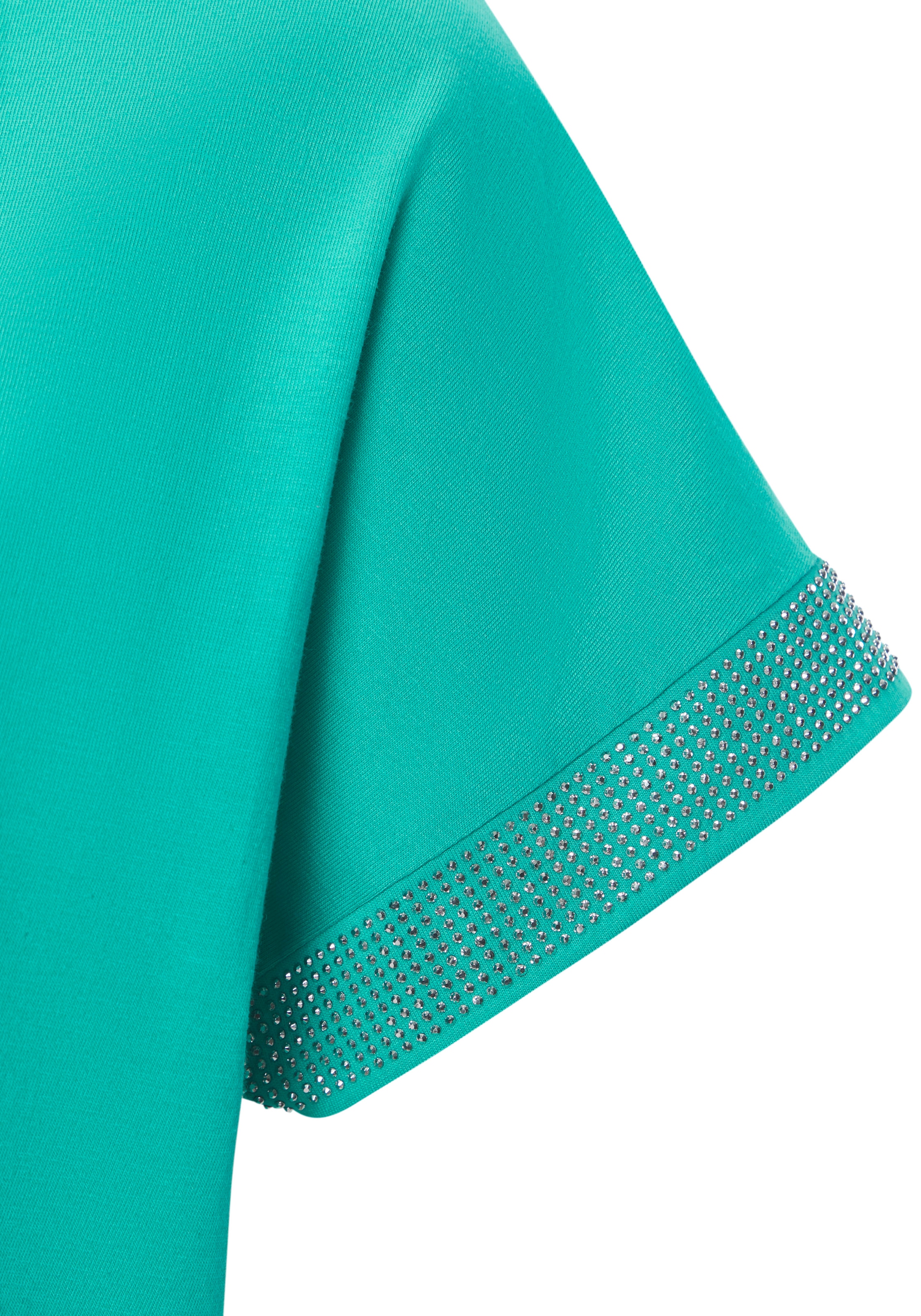 LASCANA Kurzarmshirt »mit glitzernem Strass-Design am Arm« aus weicher Baumwoll-Qualität