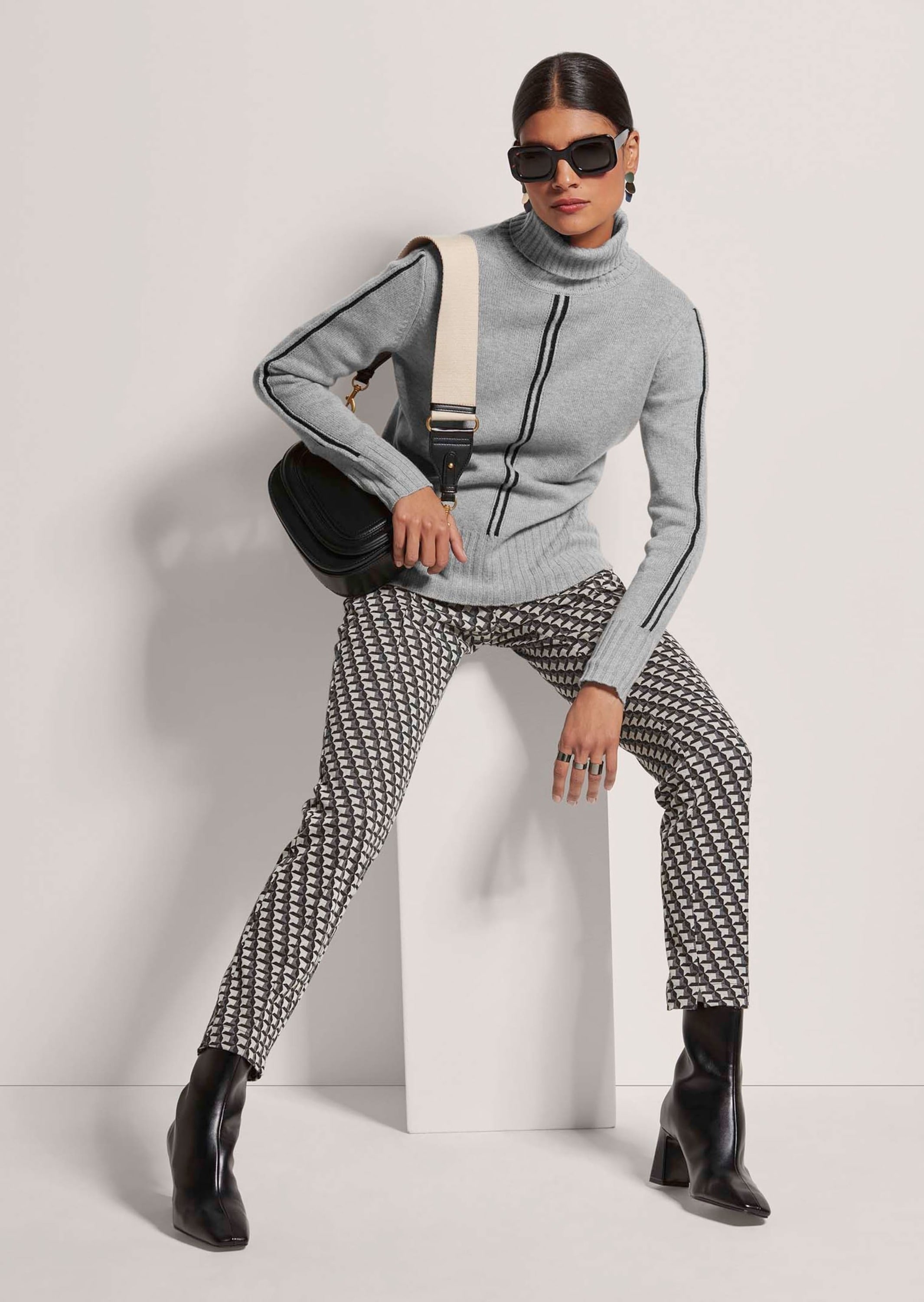 MADELEINE Longpullover »Pullover Stehkragen-Pullover«