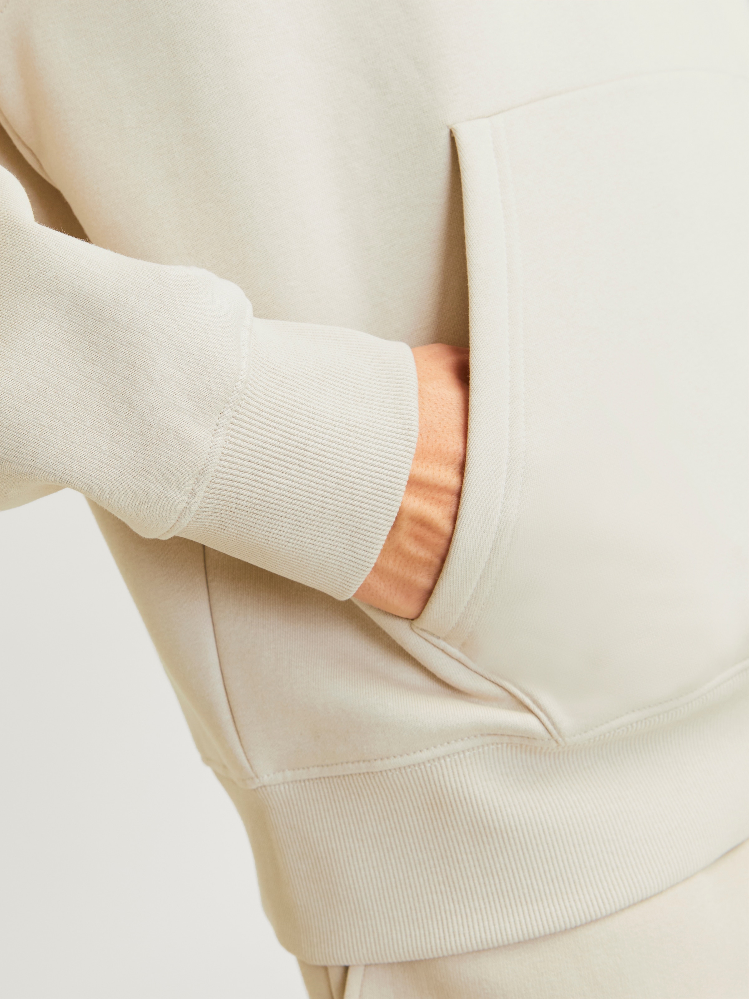 Jack & Jones Kapuzensweatshirt »JJEURBAN EDGE SWEAT HOOD NOOS«, mit Kängurutasche
