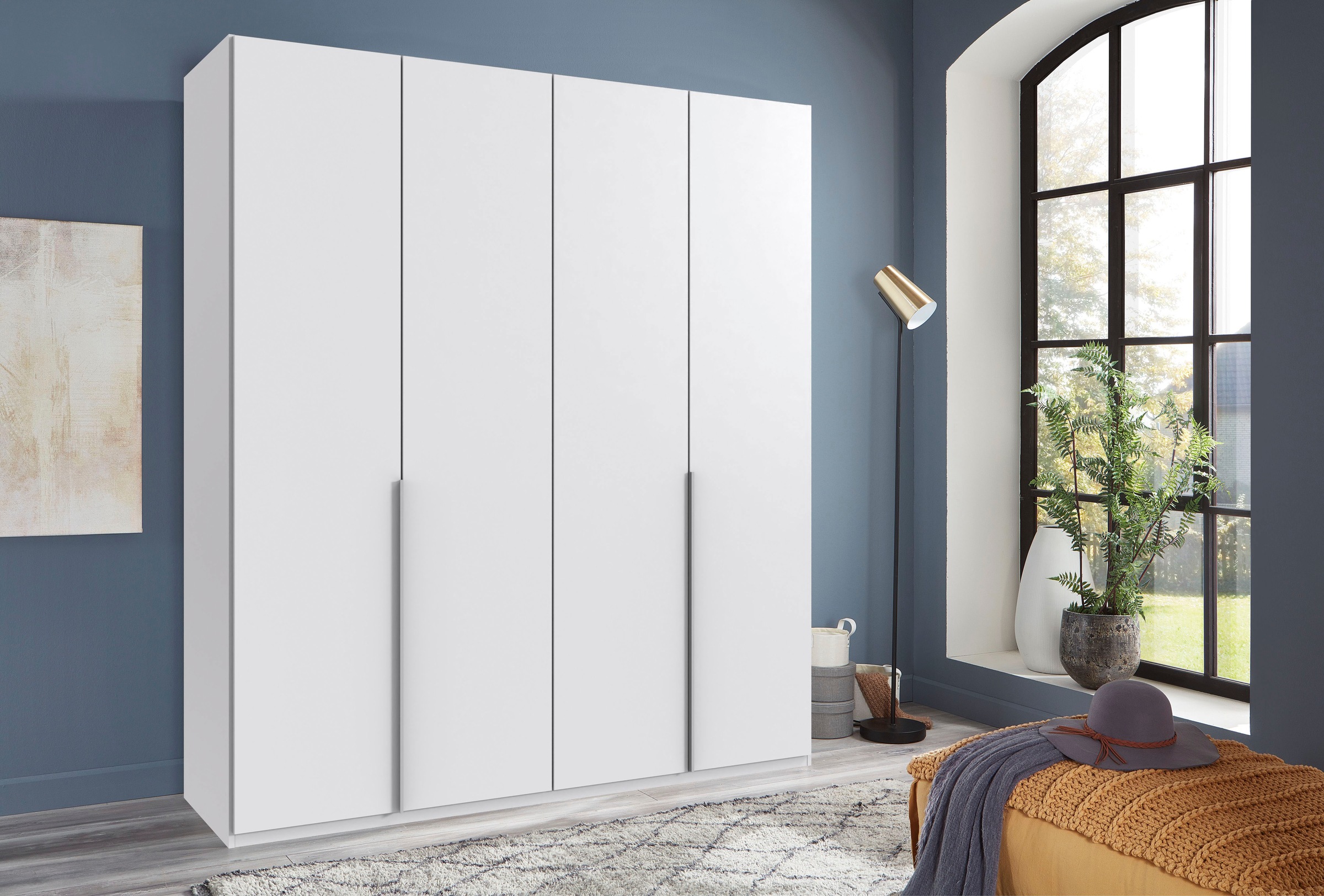 Wimex Kleiderschrank »Mugano, in 5 Breiten und 2 Höhen, Made in Germany«, (in Basic oder Premium Ausstattung mit 2 weiteren Einlegeböden), mit langen Griffstangen aus Metall, wahlweise mit oder ohne Spiegel