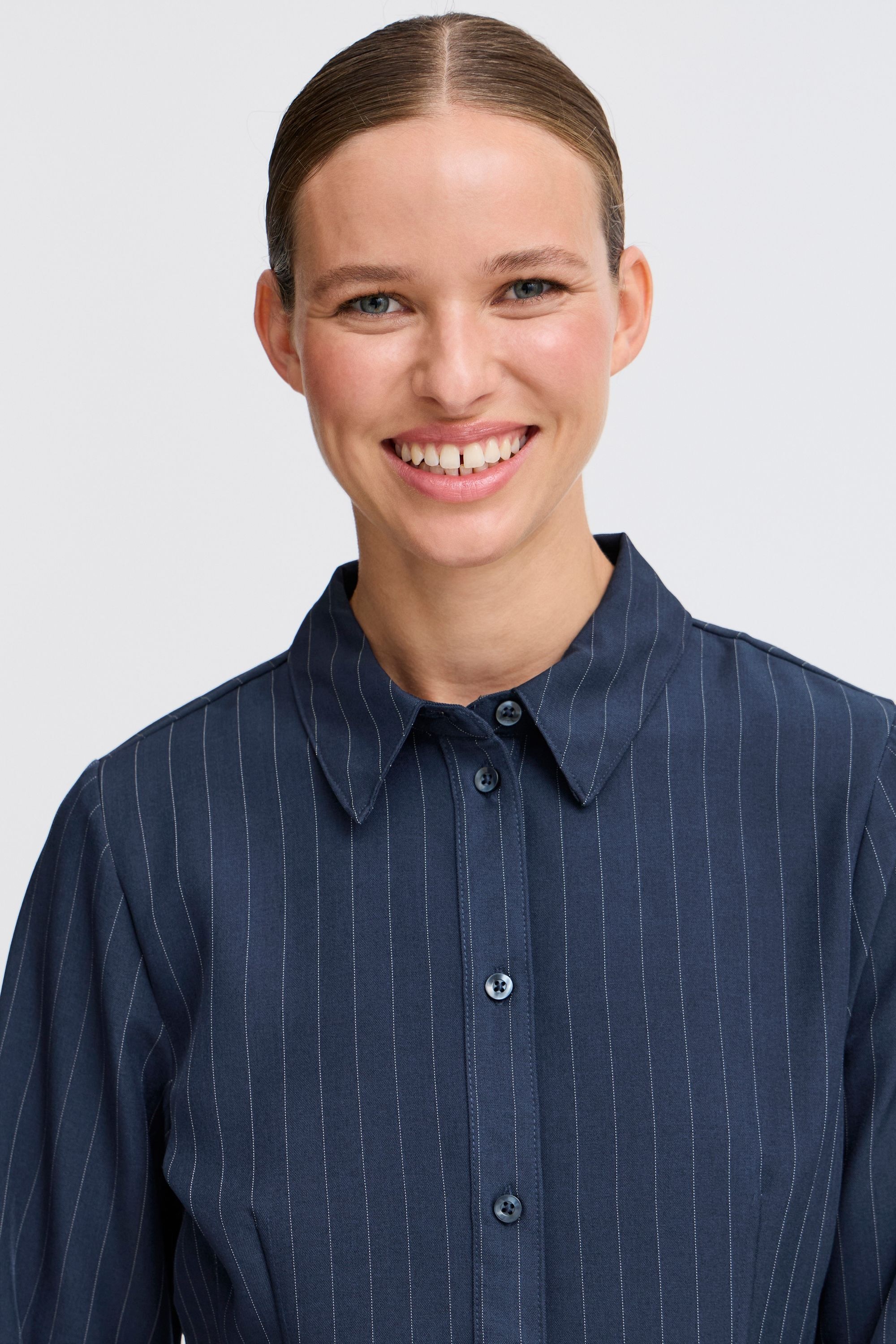 b.young Tunika »Langarmbluse BYMMMIDDE SHORT SHIRT -«