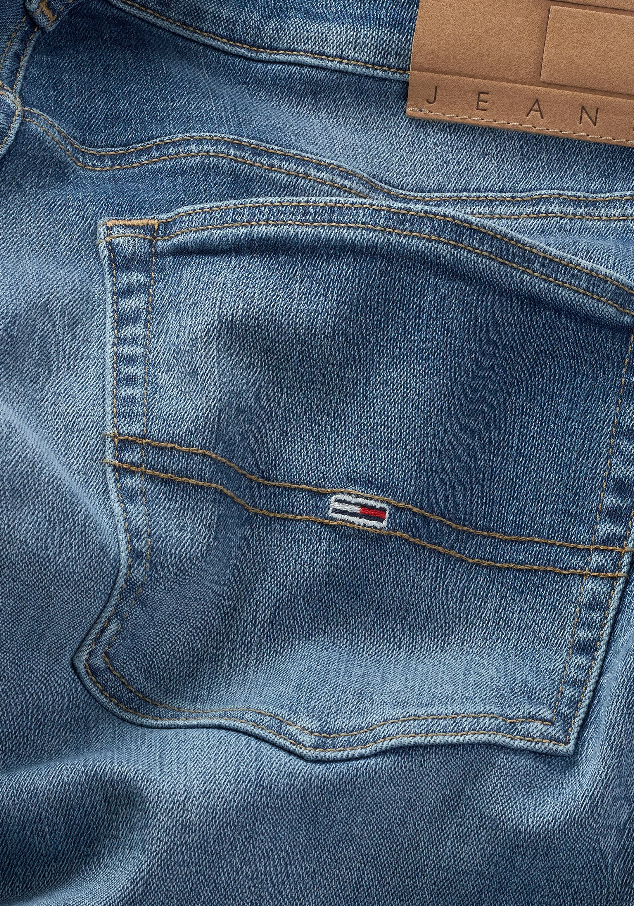 Tommy Jeans Slim-fit-Jeans »SCANTON SLIM«, mit Logoprägung