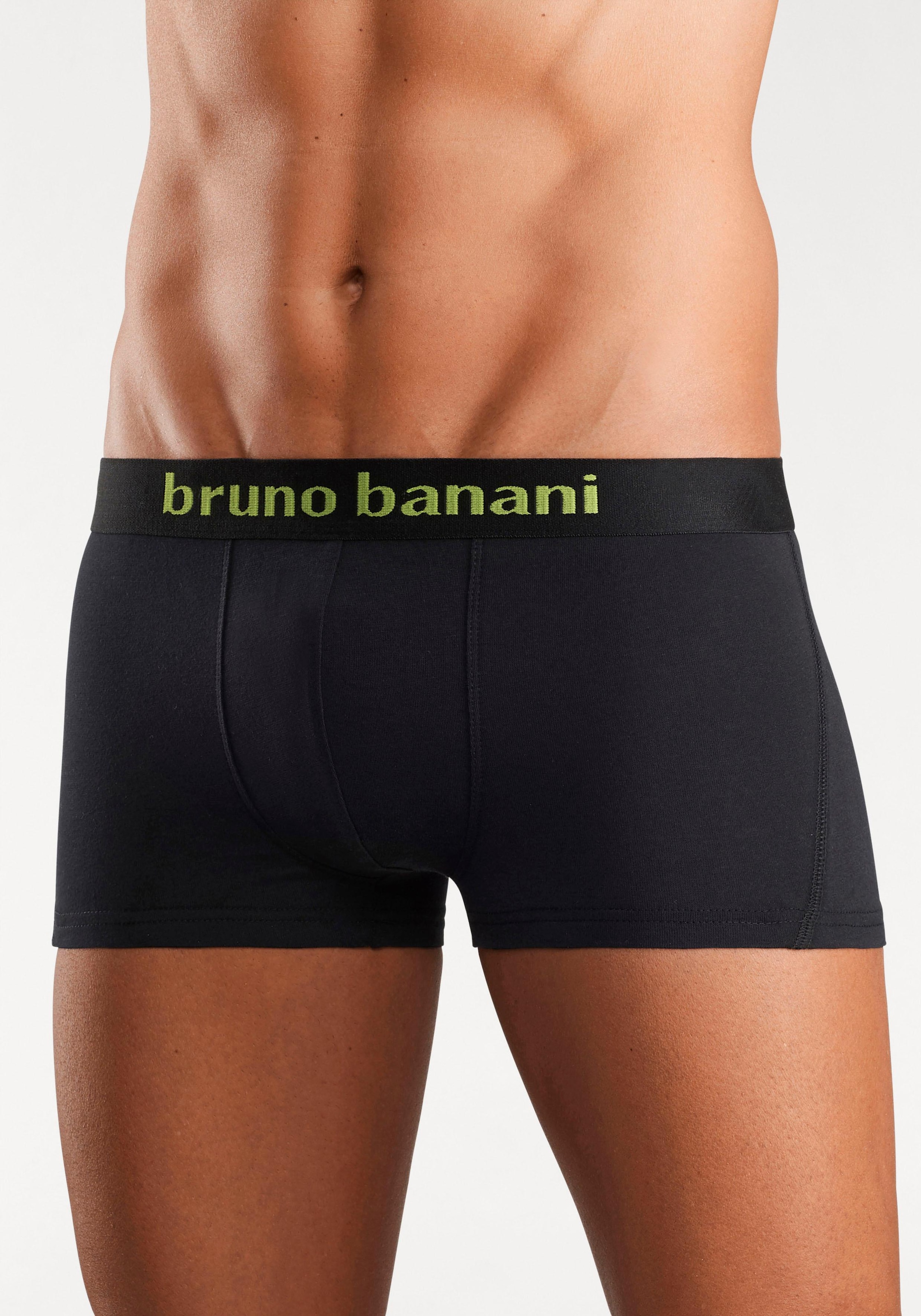 Bruno Banani Hipster, (Packung, 4 St.), knapp sitzende Boxershorts mit Logo Webbund aus Baumwollmischung