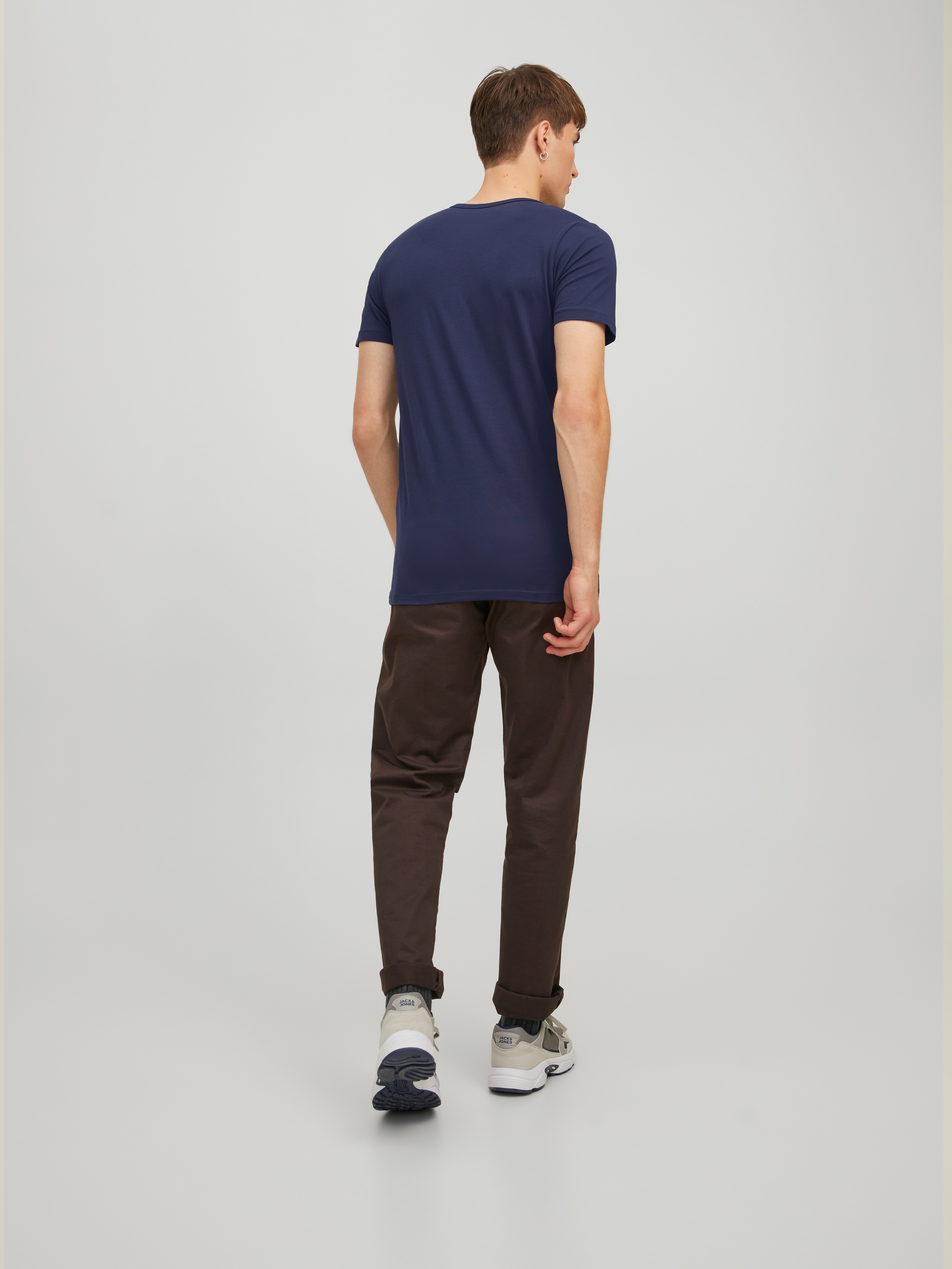 Jack & Jones T-Shirt »SLIM- FIT BASIC TEE V-NECK« mit V-Ausschnitt
