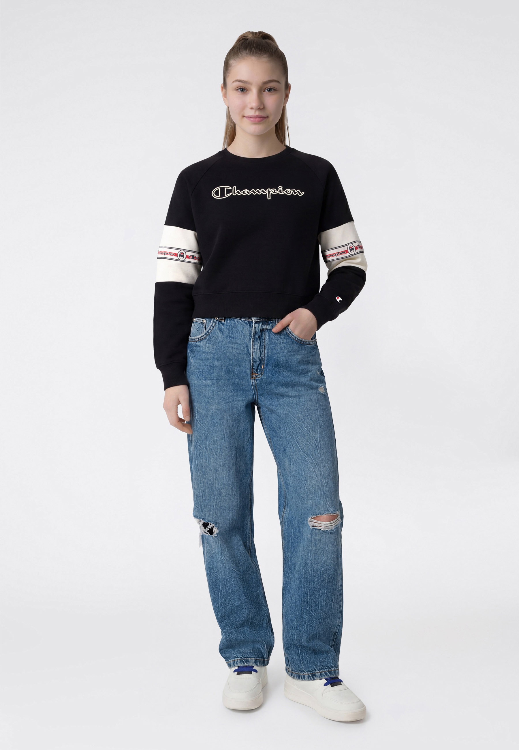 Champion Sweatshirt »SPORTWEAR CREWNECK Standard Fit«, Langarm-Design, aus Baumwolle und Polyester, Standard Fit
