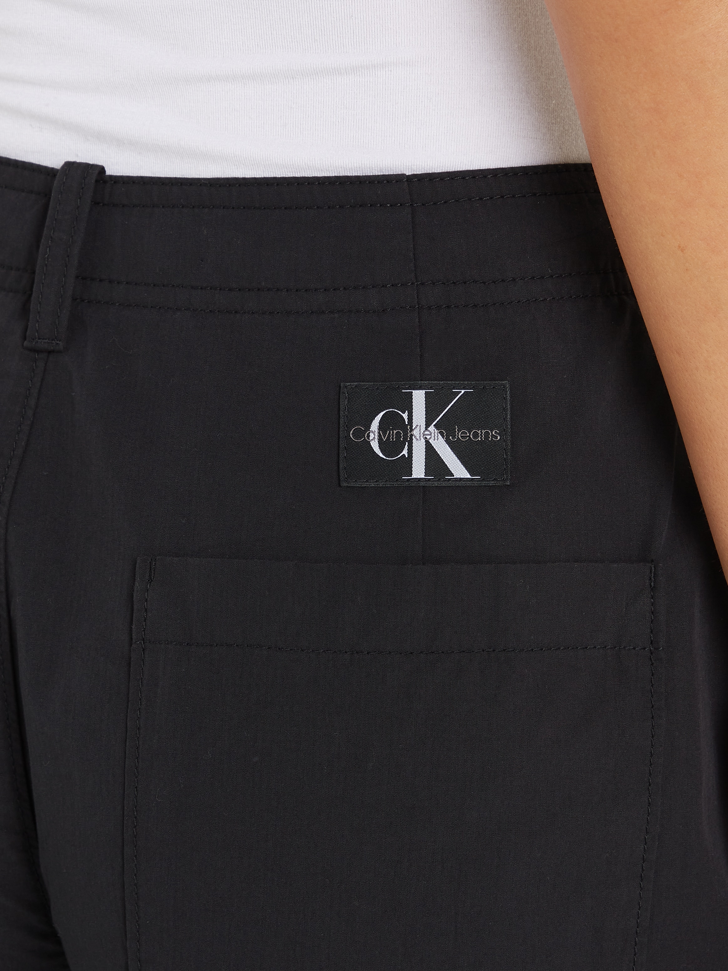 Calvin Klein Jeans Chinohose »LOOSE CHINO PANTS«, mit Logopatch