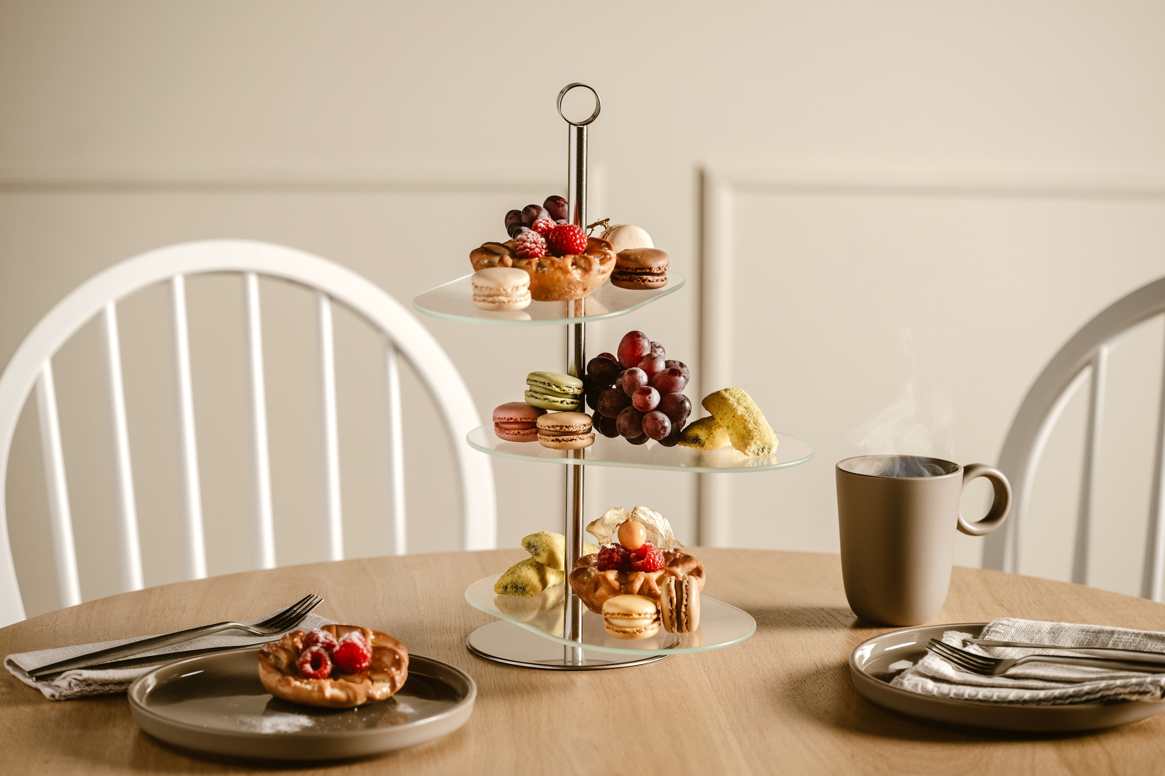 LEONARDO Etagere »CENA, 3 stufig - Höhe 39 cm, asymetrisch« Servieretagere mehrstöckig, zum Servieren und Präsentieren