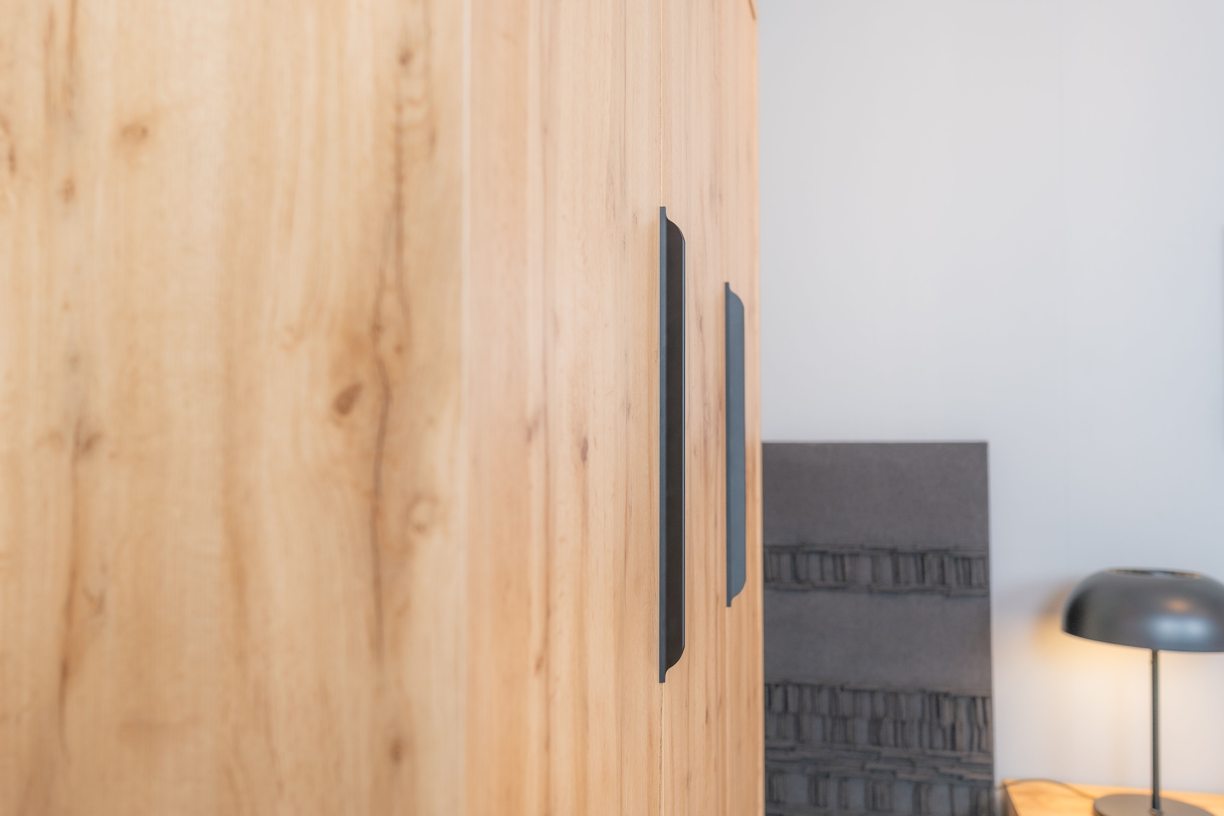 Home affaire Drehtürenschrank »Bronne,Breite 145 cm, Wäscheschrank inclusive Innenausstattung«, Kleiderschrank, 2 Schubladen, Metallgriffe, Garderobe