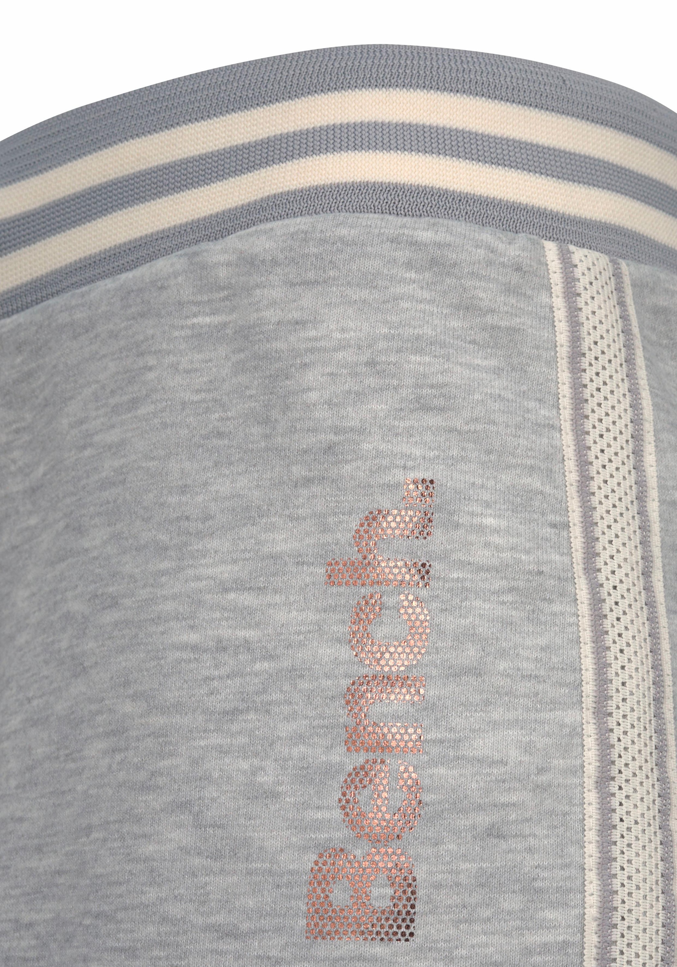 Bench. Relaxshorts, mit gestreiftem Bund, Loungewear, Loungeanzug