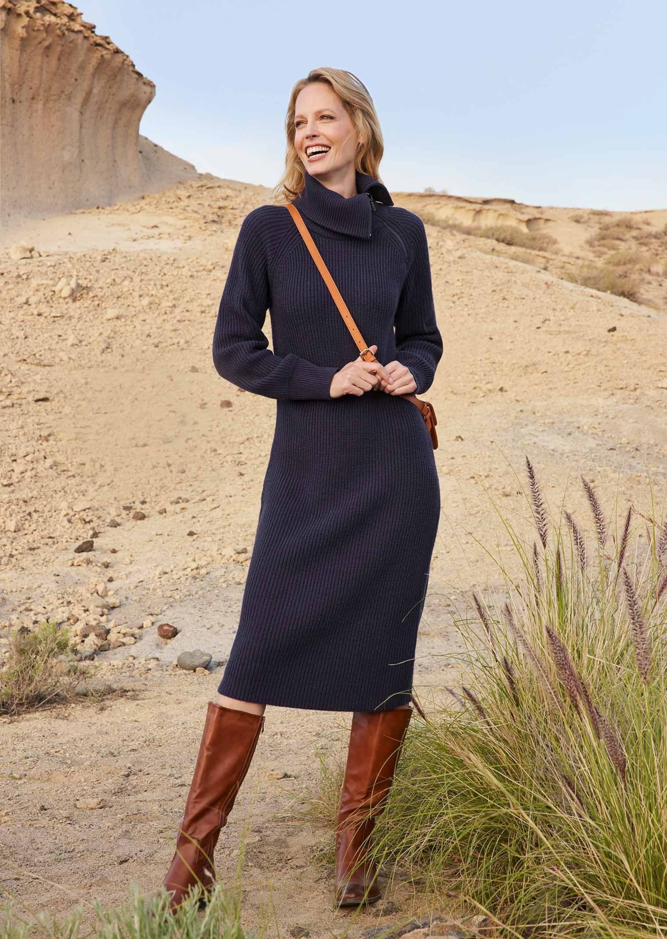 GOLDNER Strickkleid »Kurzgröße Strickkleid mit asymmetrischem Kragen« asymmetrischer Kragen mit Reißverschluss