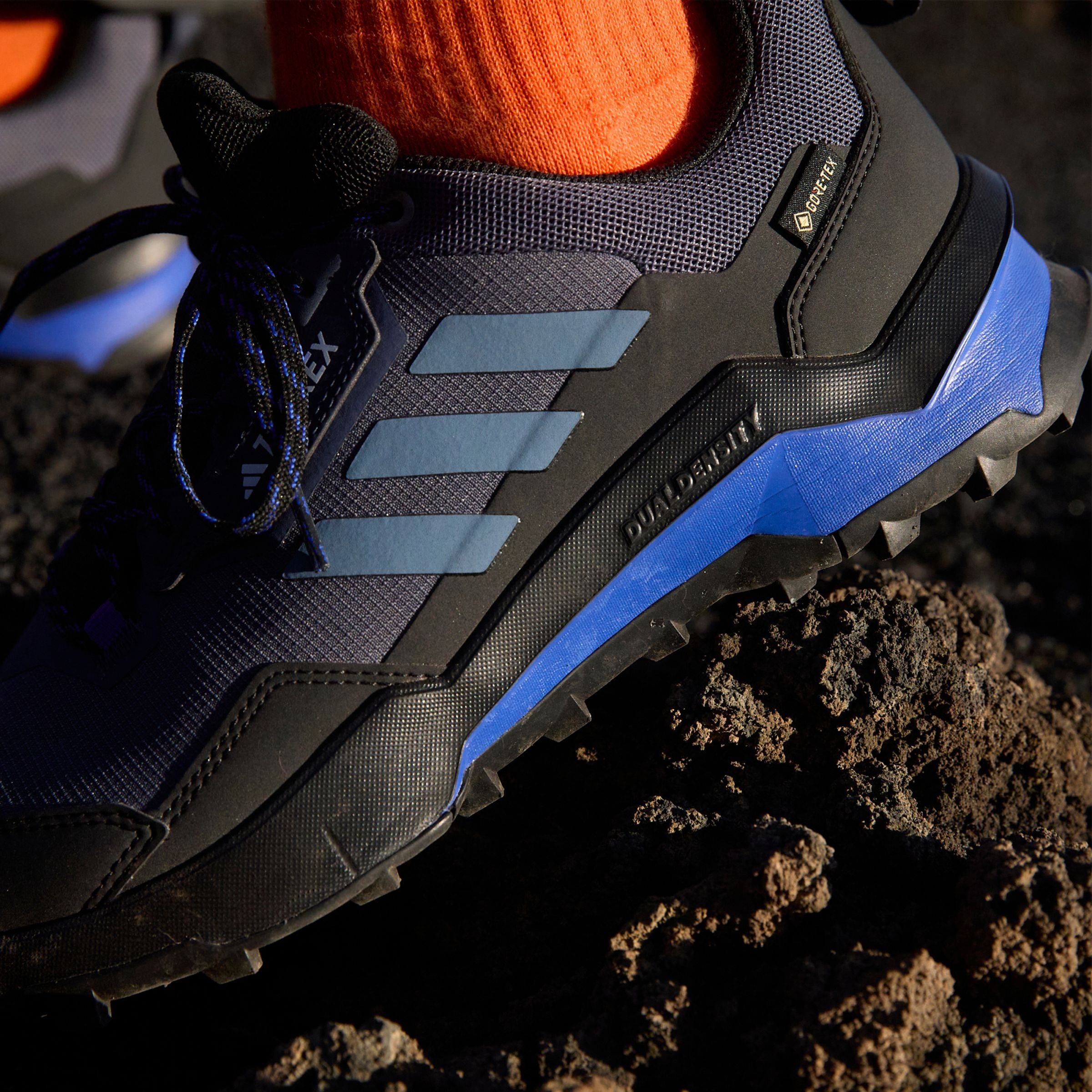 adidas TERREX Wanderschuh »TERREX AX4 GORE-TEX«, wasserdicht