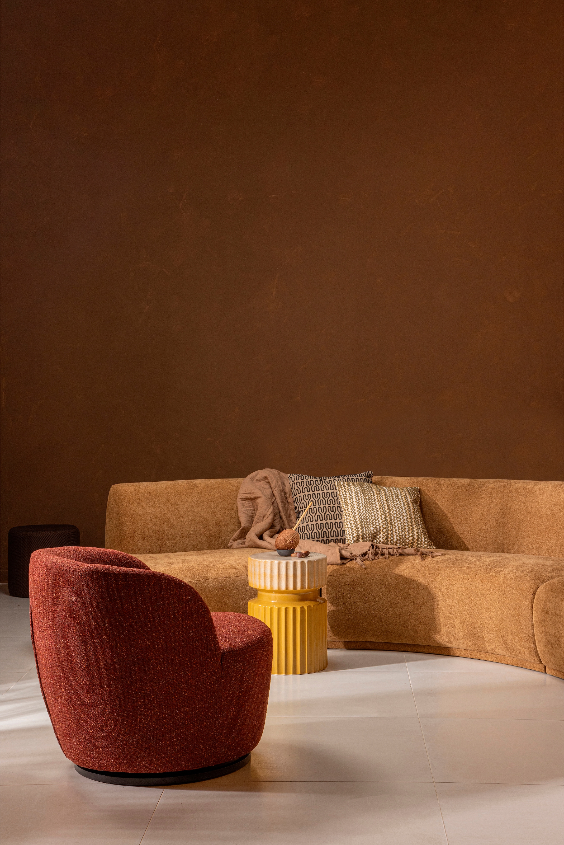 WOOOD Couchtisch »Geer«, aus glänzender, glasierter Keramik, runde Form, H 48 cm x B 35 cm