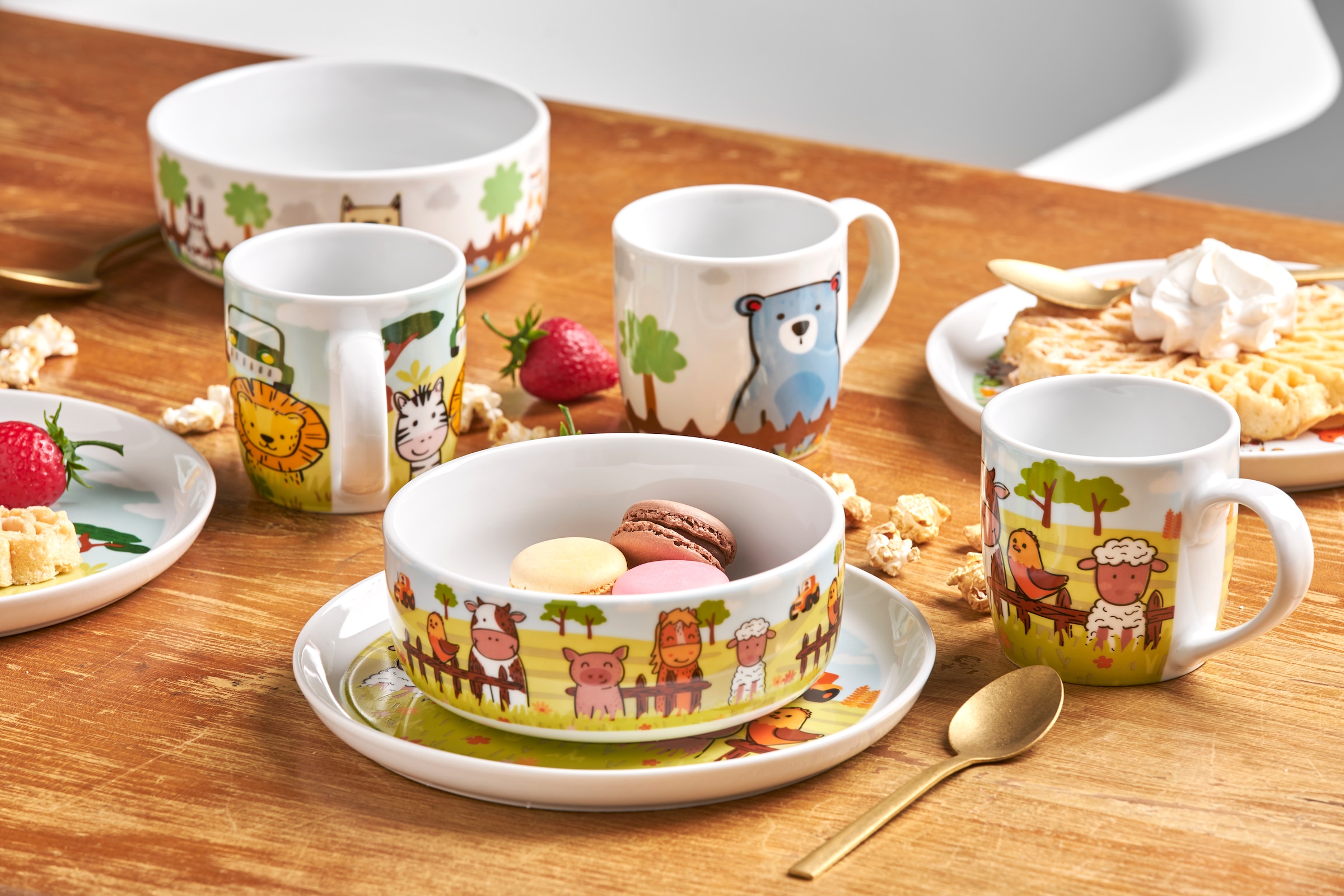 van Well Kindergeschirr-Set »Kinderset Bauernhof, 3-teilig, Geschirr-Set, Service« mit farbenfrohem Dekor, spülmaschinen- und mikrowellengeeignet