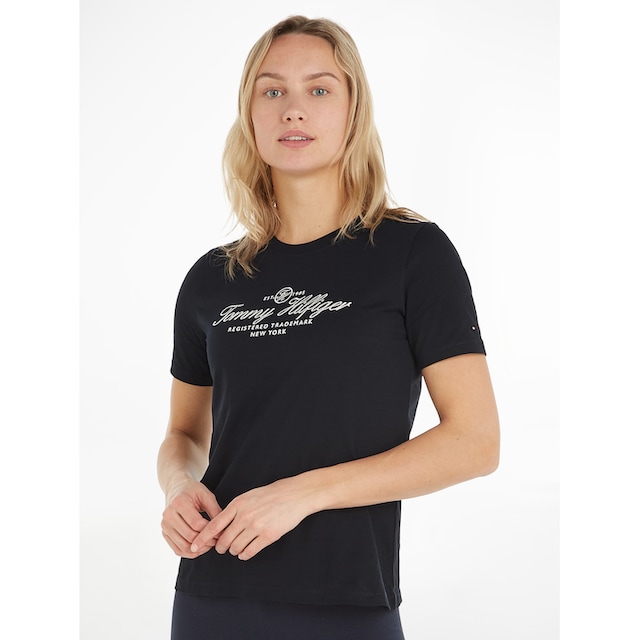 Tommy Hilfiger T-Shirt »REG HILFIGER SCRIPT C-NK SS«, mit dezentem  Markenlabel auf dem Ärmelabschluss bei ♕