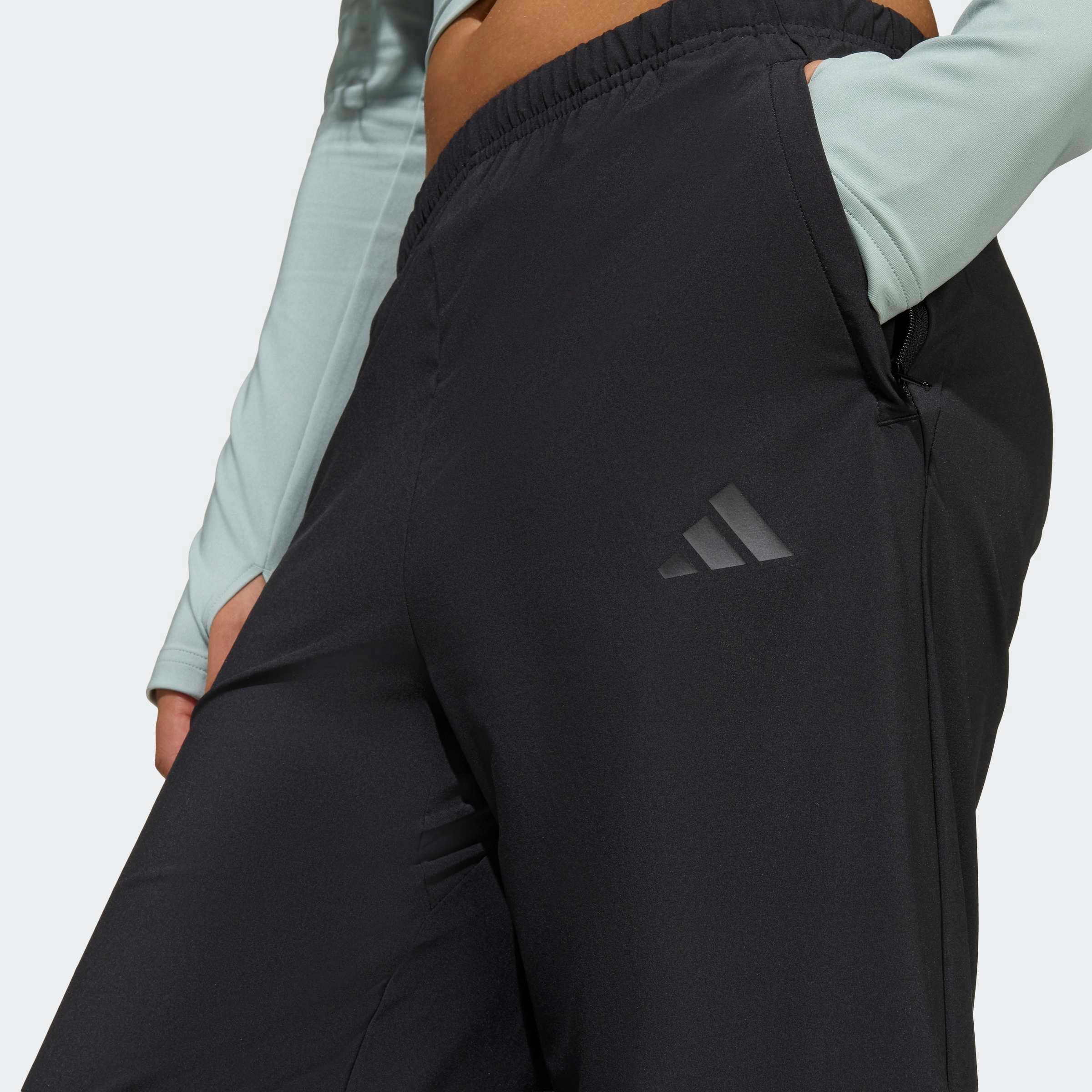 adidas Sportswear Sporthose »FUTURE ICONS WIDE STRETCH WOVEN«