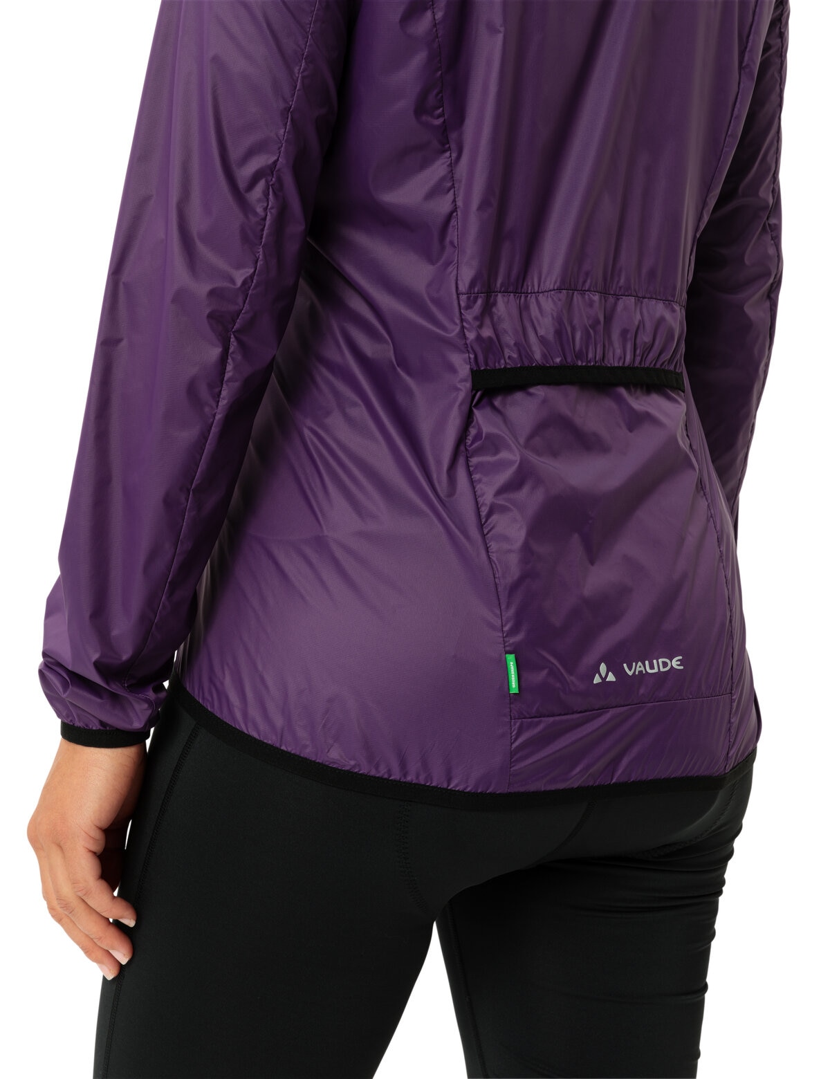 VAUDE Fahrradjacke »WOMEN'S MATERA AIR JACKET«, (1 St.), ohne Kapuze, Winddicht & Atmungsaktiv & Wasserabweisend