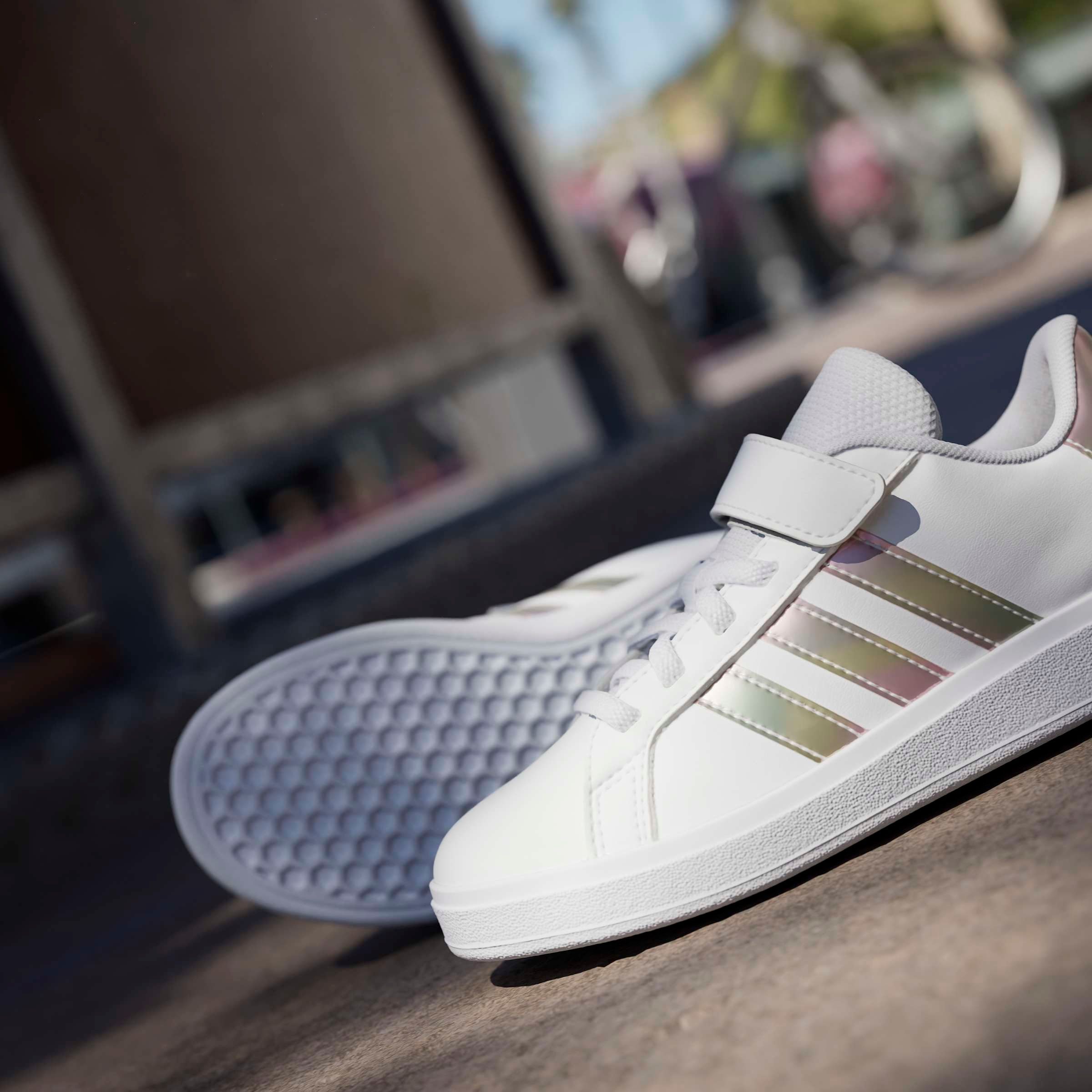adidas Sportswear Klettschuh »GRAND COURT 2.0 KIDS«  Design auf den Spuren des adidas Superstar