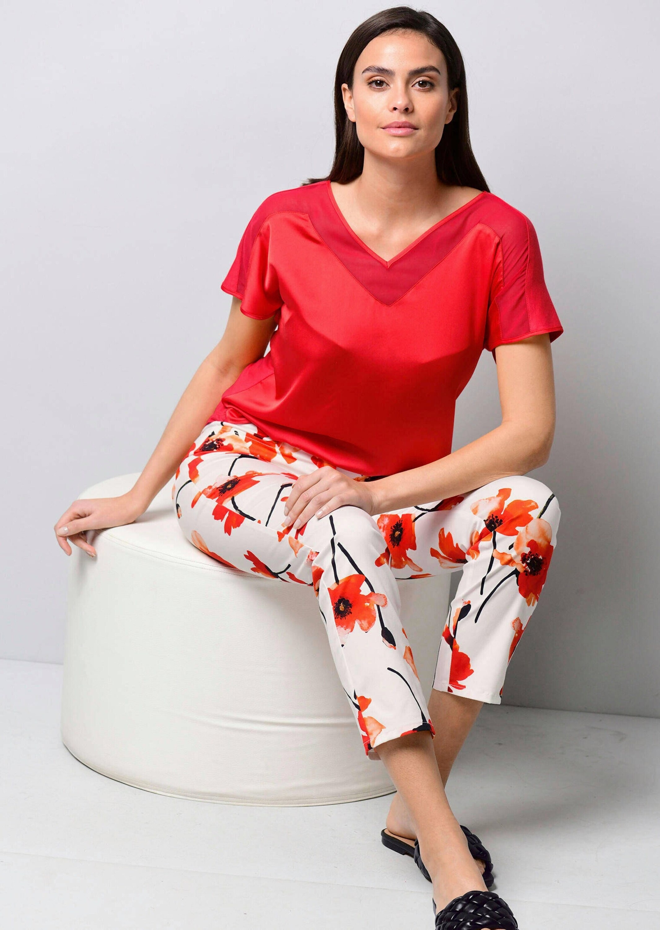 Alba Moda Kurzarmshirt »Shirt Shirt mit Spitzen am Ausschnitt«