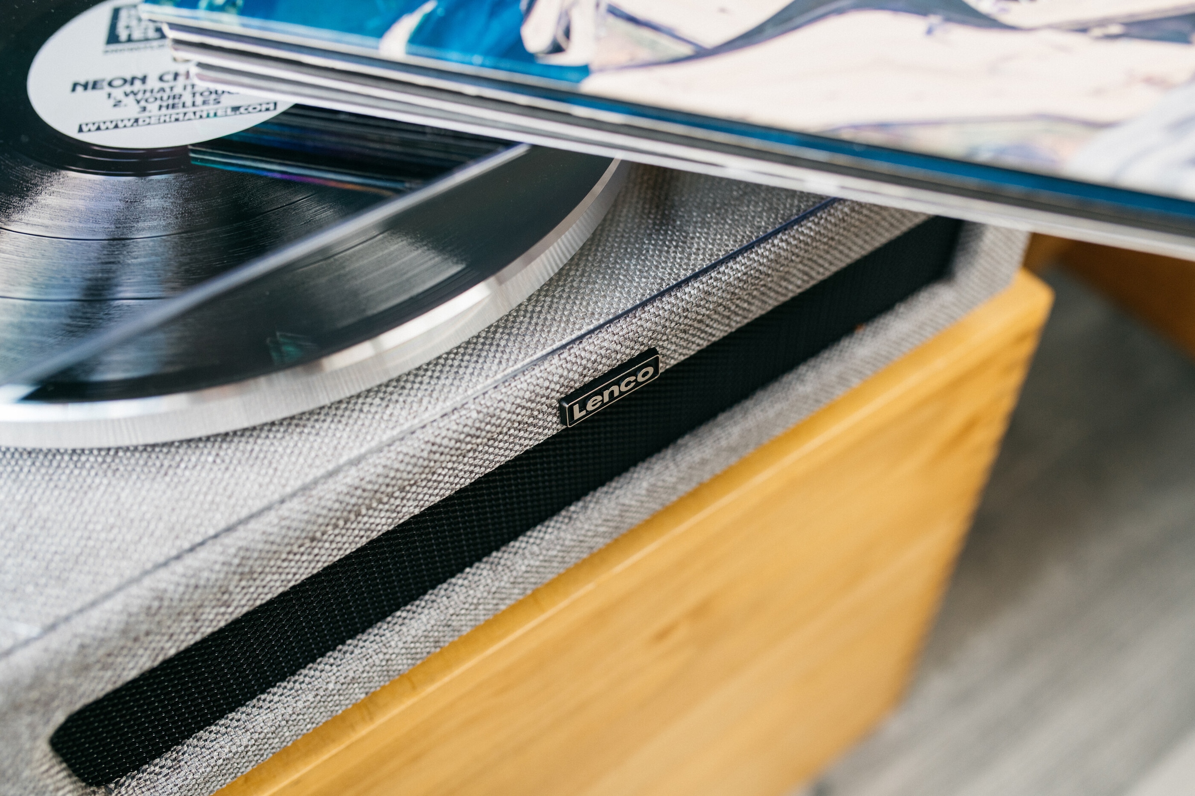 Lenco Plattenspieler »LS-440 grau/anthrazit«, Lautsprecher integriert,  Bluetooth ➥ 3 Jahre XXL Garantie | UNIVERSAL