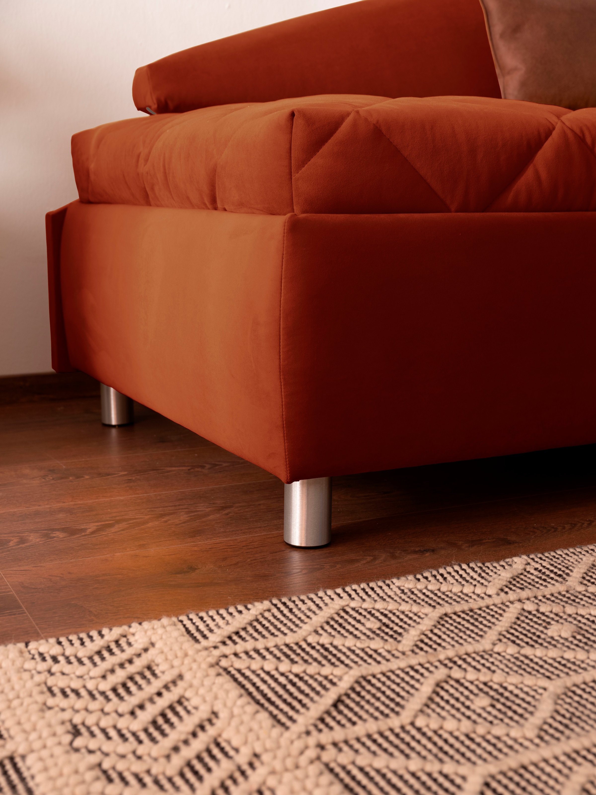 alina Schlafsofa, Bettkasten, Zierkissen-Set aus: 2 Stk. 40x40cm, 1 Stk. 30x30cm