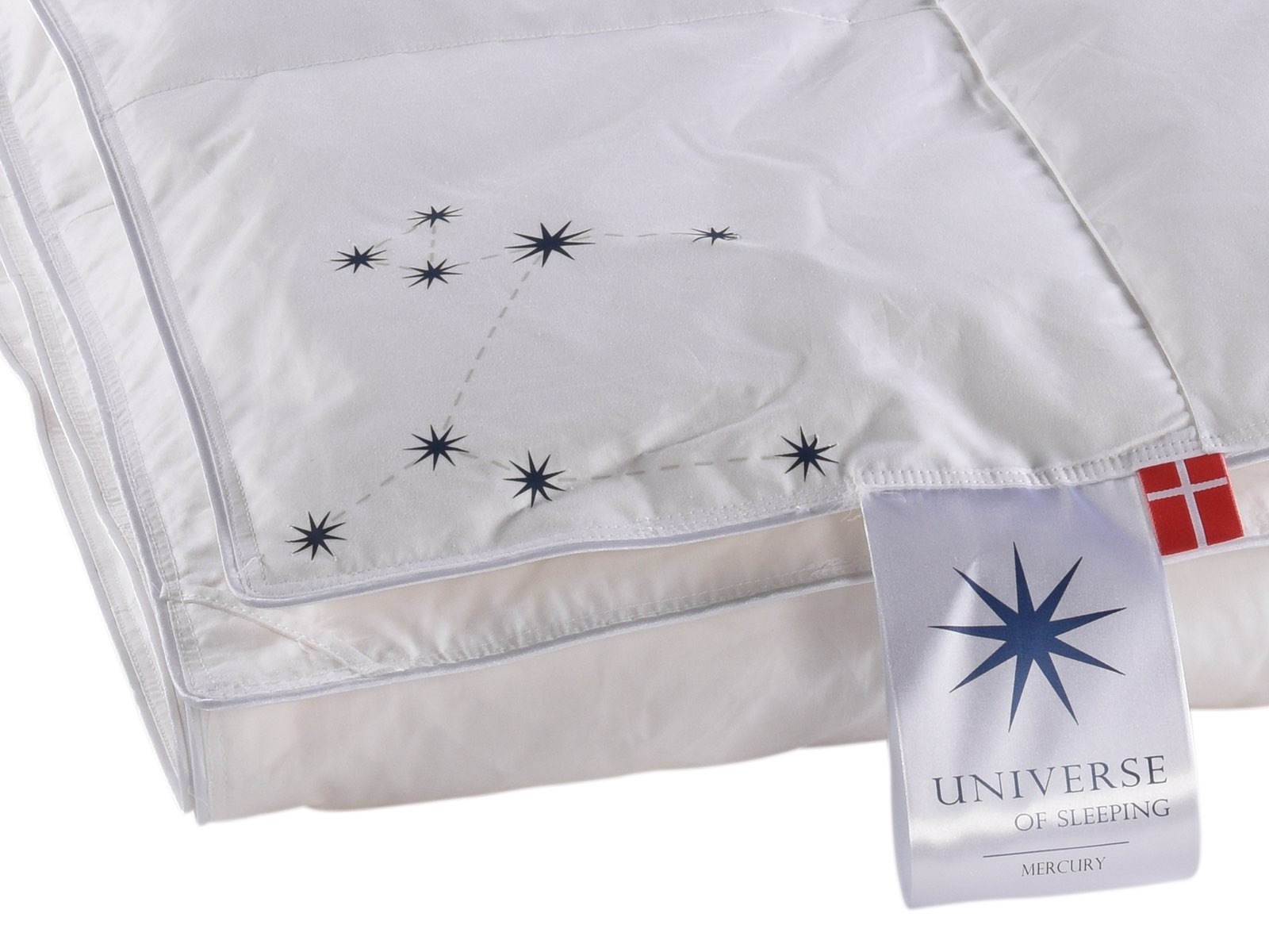 Universe of sleeping Daunenbettdecke »Mercury, natürliche Materialien, Made in Denmark«, leicht, Füllung neue, weiße Entendaunen & Federn, Klasse I, Bezug Baumwolle, (1 St.), Hochwertige Bettdecke, 3 Wärmeklassen, individuelles Schlafkomfort