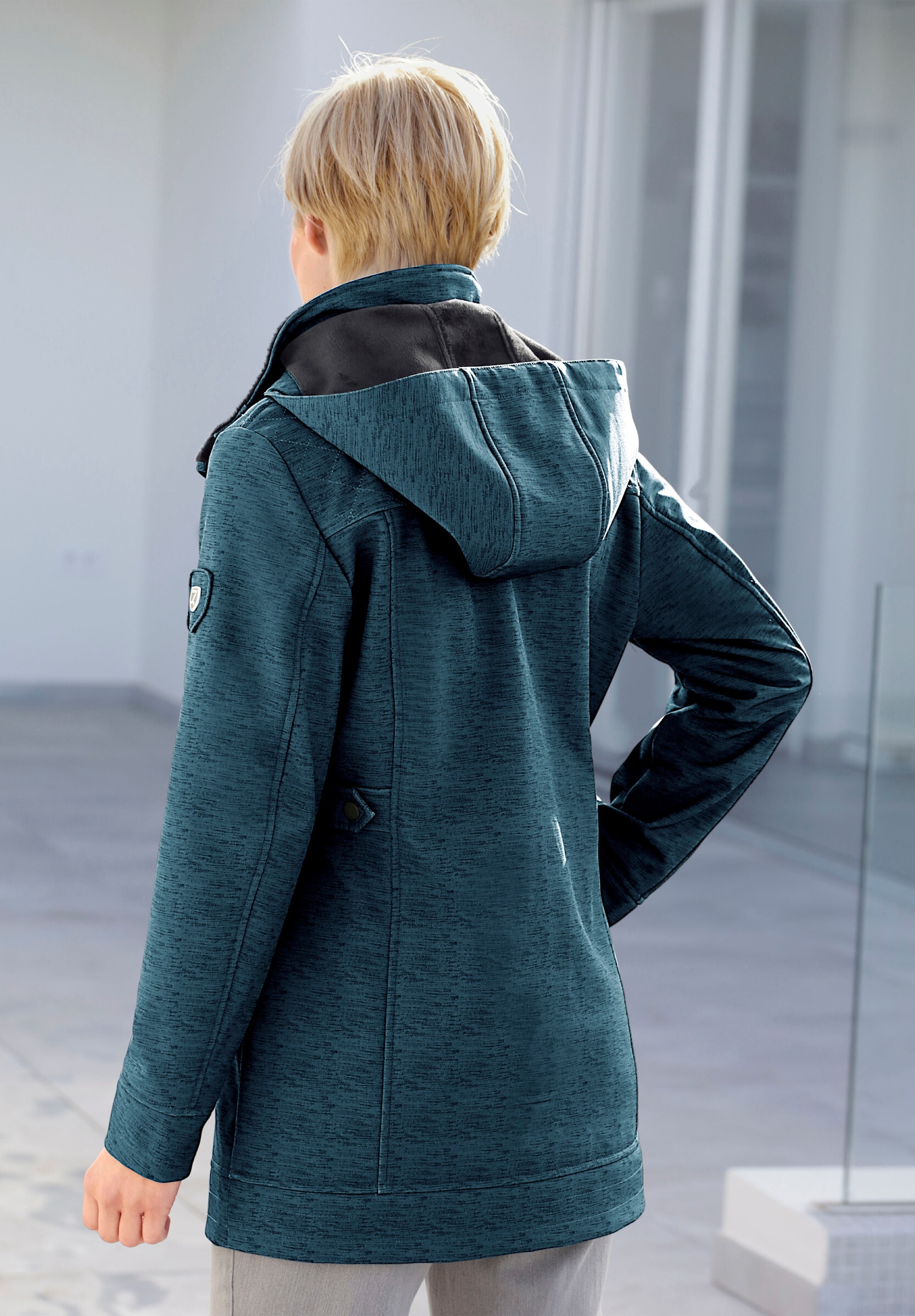 Witt Softshelljacke »Softshell-Jacke Softshelljacke gefüttert, wasserabweisend« Abnehmbare Kapuze