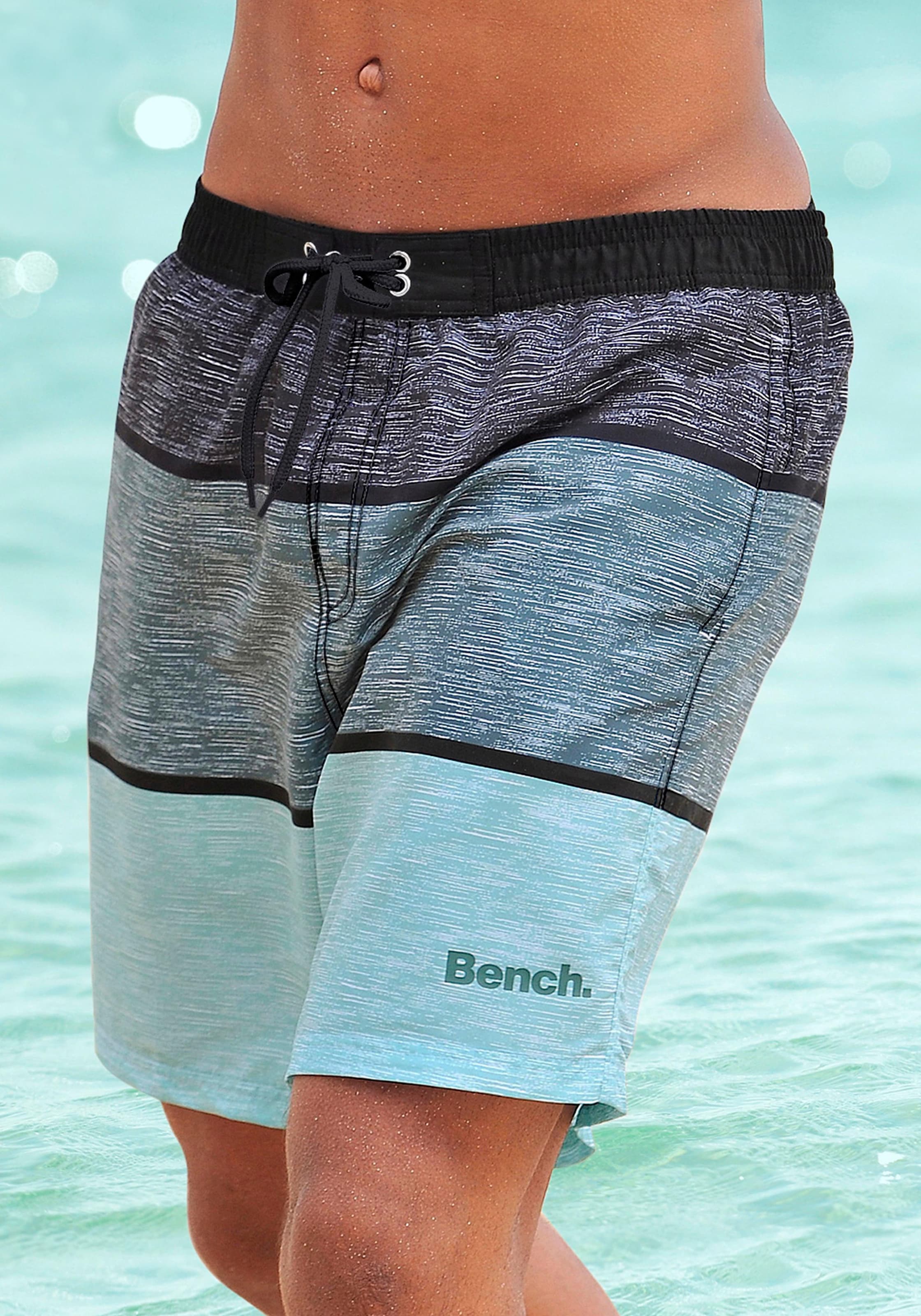 Bench. Badeshorts »Mac«, bei im trendigen Blockstreifen-Look