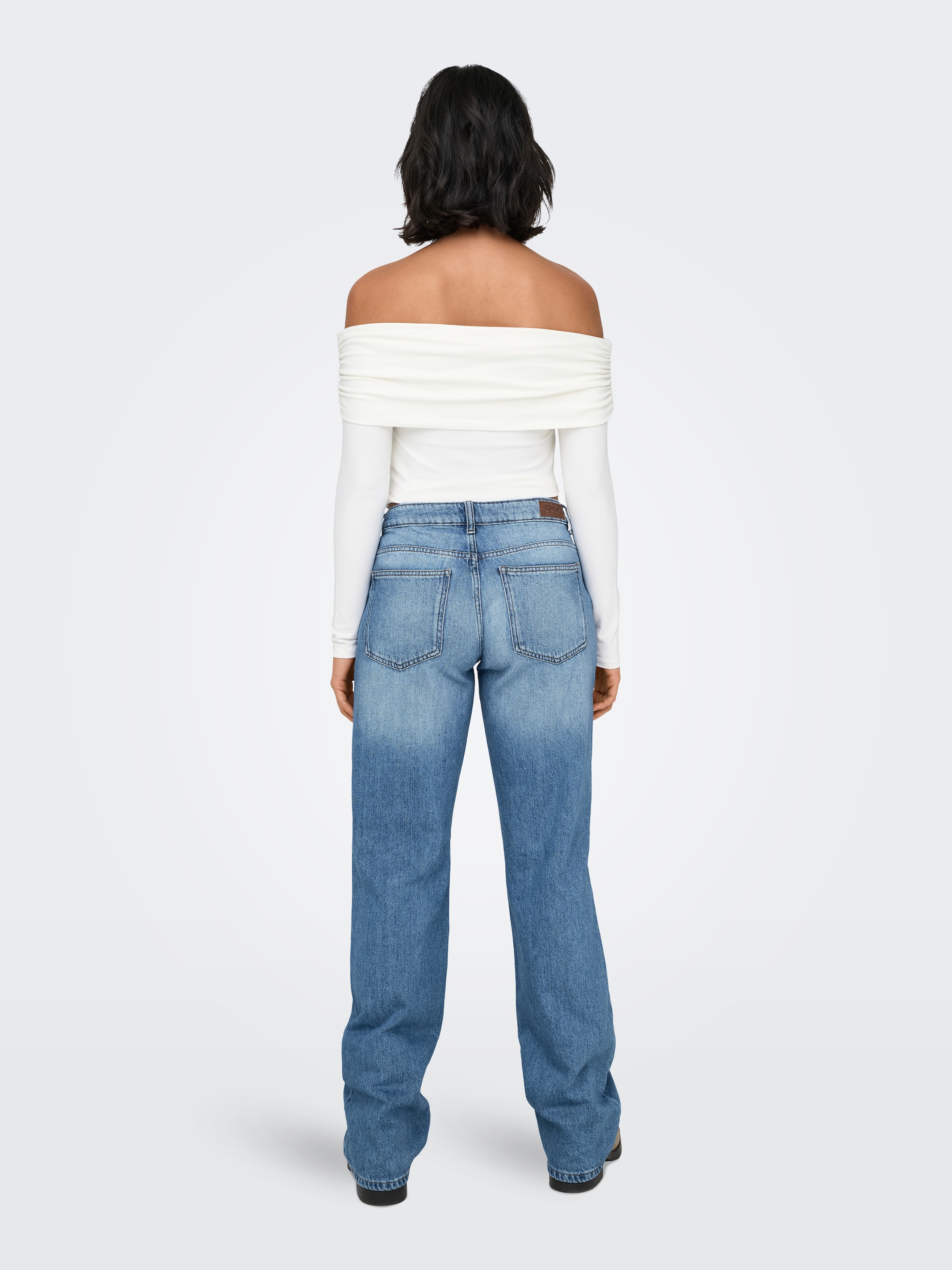 ONLY Low-rise-Jeans »ONLBRITNEY LOW STRAIGHT DNM AZG OS«, Mittlere Waschung für einen gewaschenen und getragenen Denim-Look
