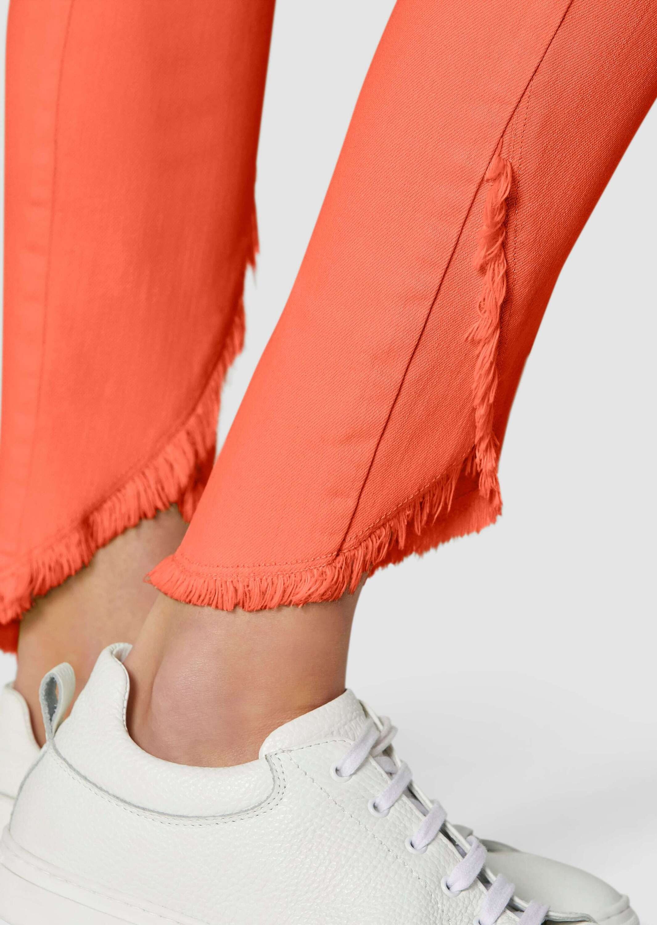 MADELEINE Regular-fit-Jeans »Jeans Schlanke Jeans mit Fransensaum«