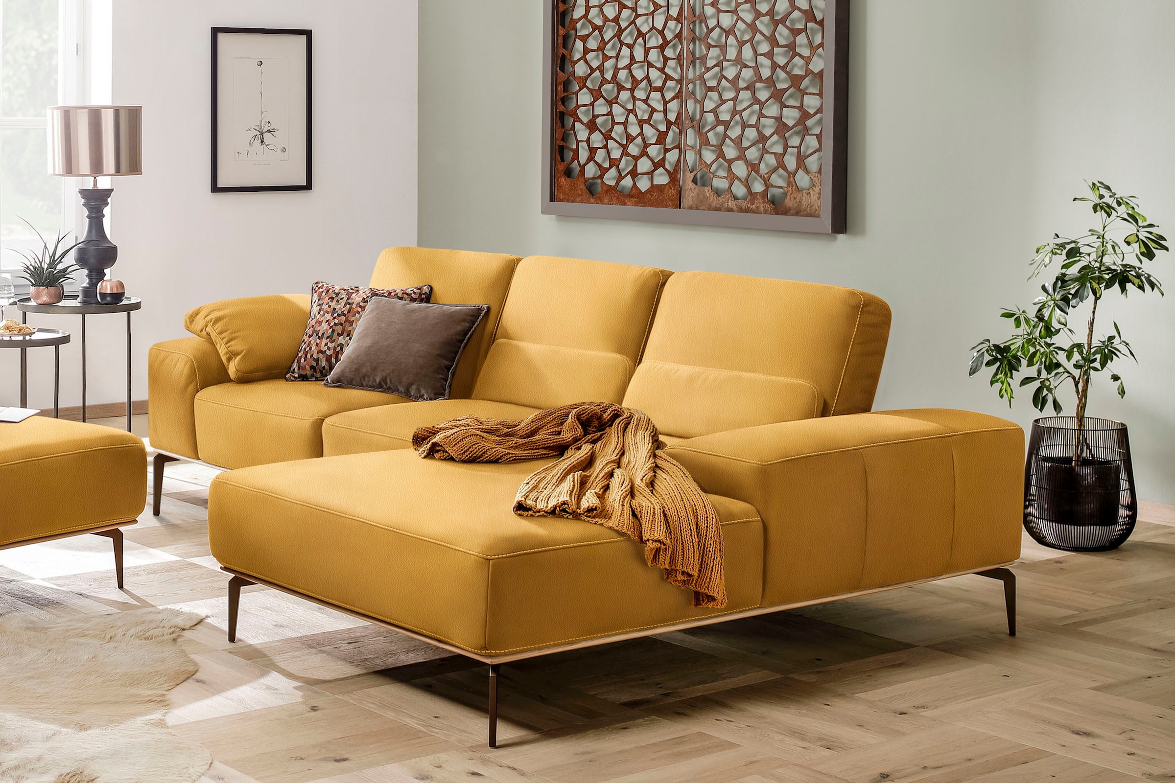 W.SCHILLIG Ecksofa »run, Designsofa mit tollem Sitzkomfort, bequem, L-Form«, mit Holzsockel, Füße in Bronze pulverbeschichtet, Breite 279 cm