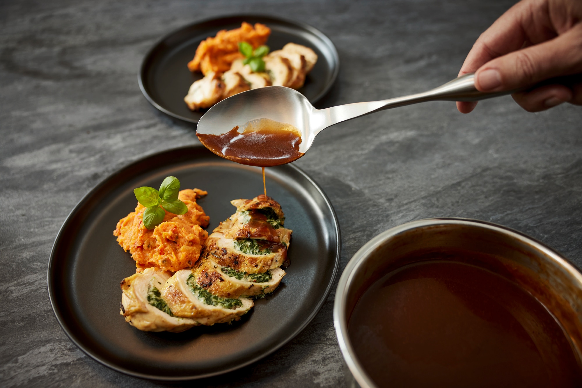 Fissler Servierlöffel »Essential« mit Aufhängeöse
