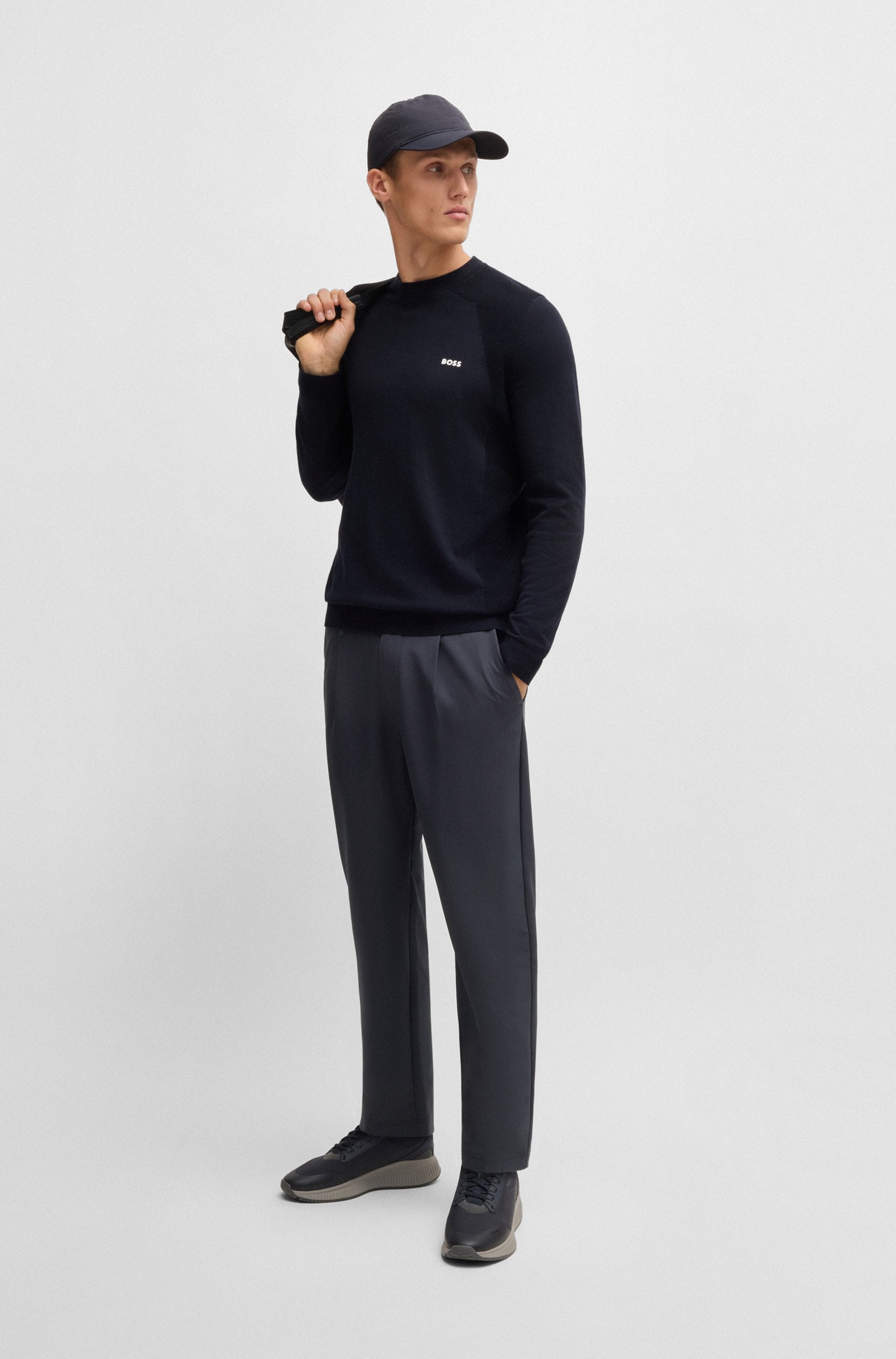 BOSS GREEN Webhose »T_Convert-Pleat«, mit Zugbund und Markenlabel