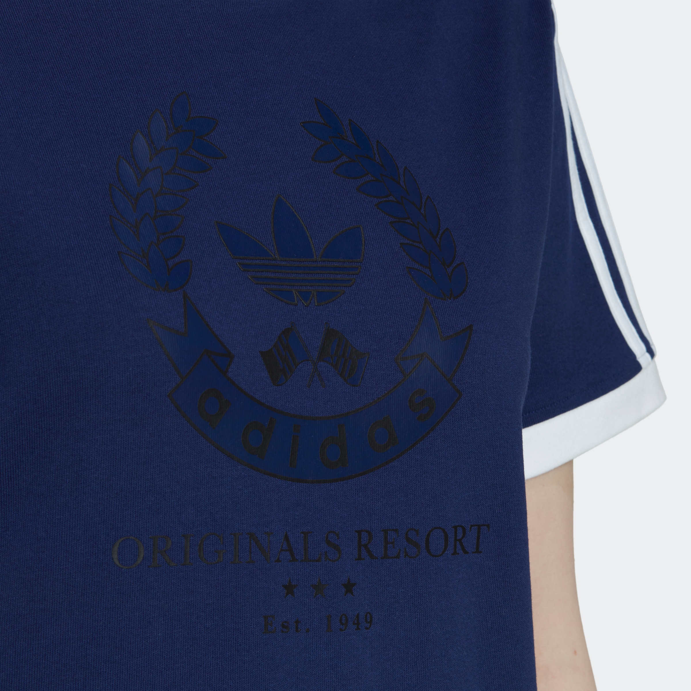 GRAPHIC« ♕ Originals »CREST adidas bei T-Shirt